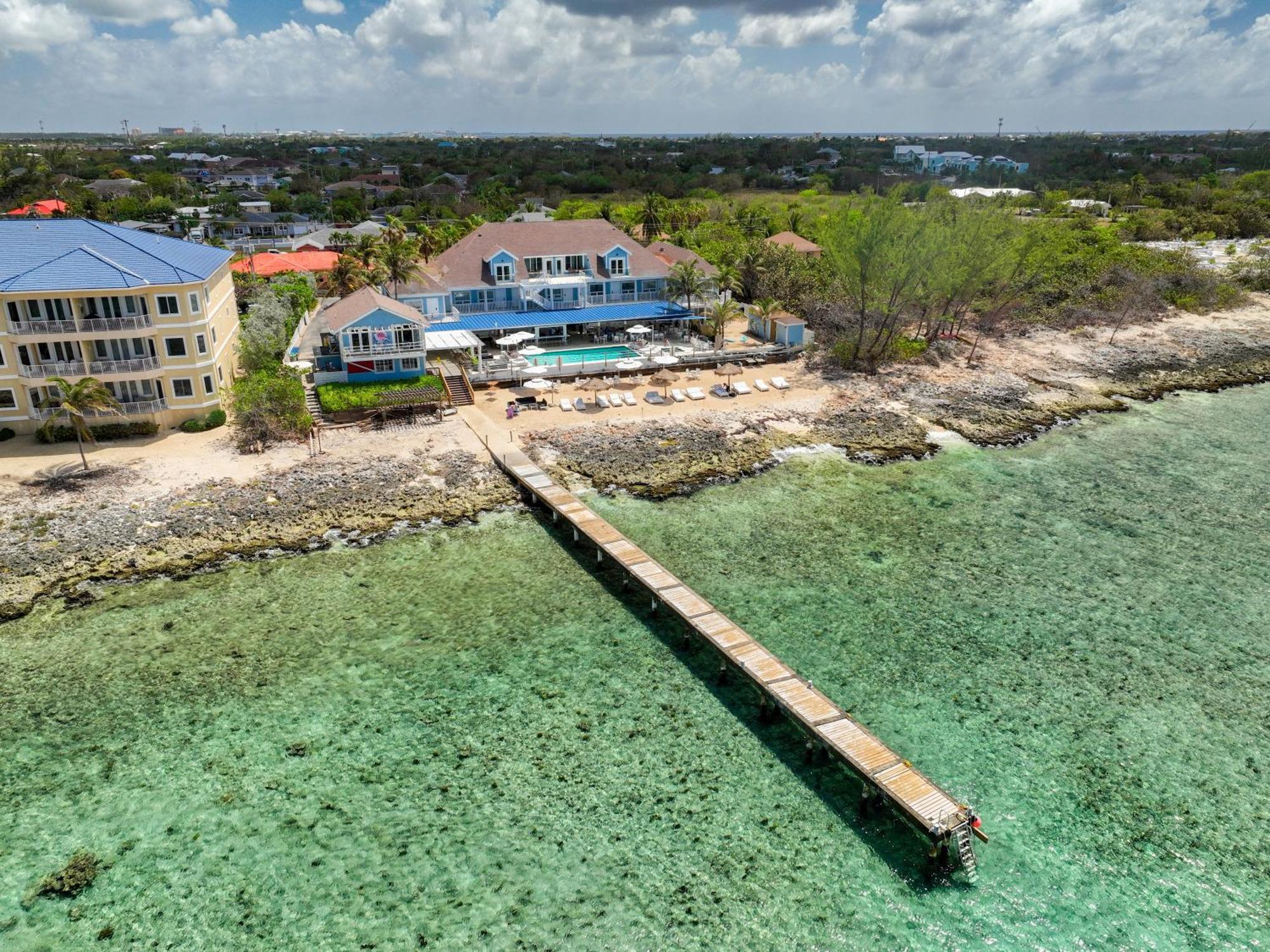 Hotel Cobalt Coast West Bay