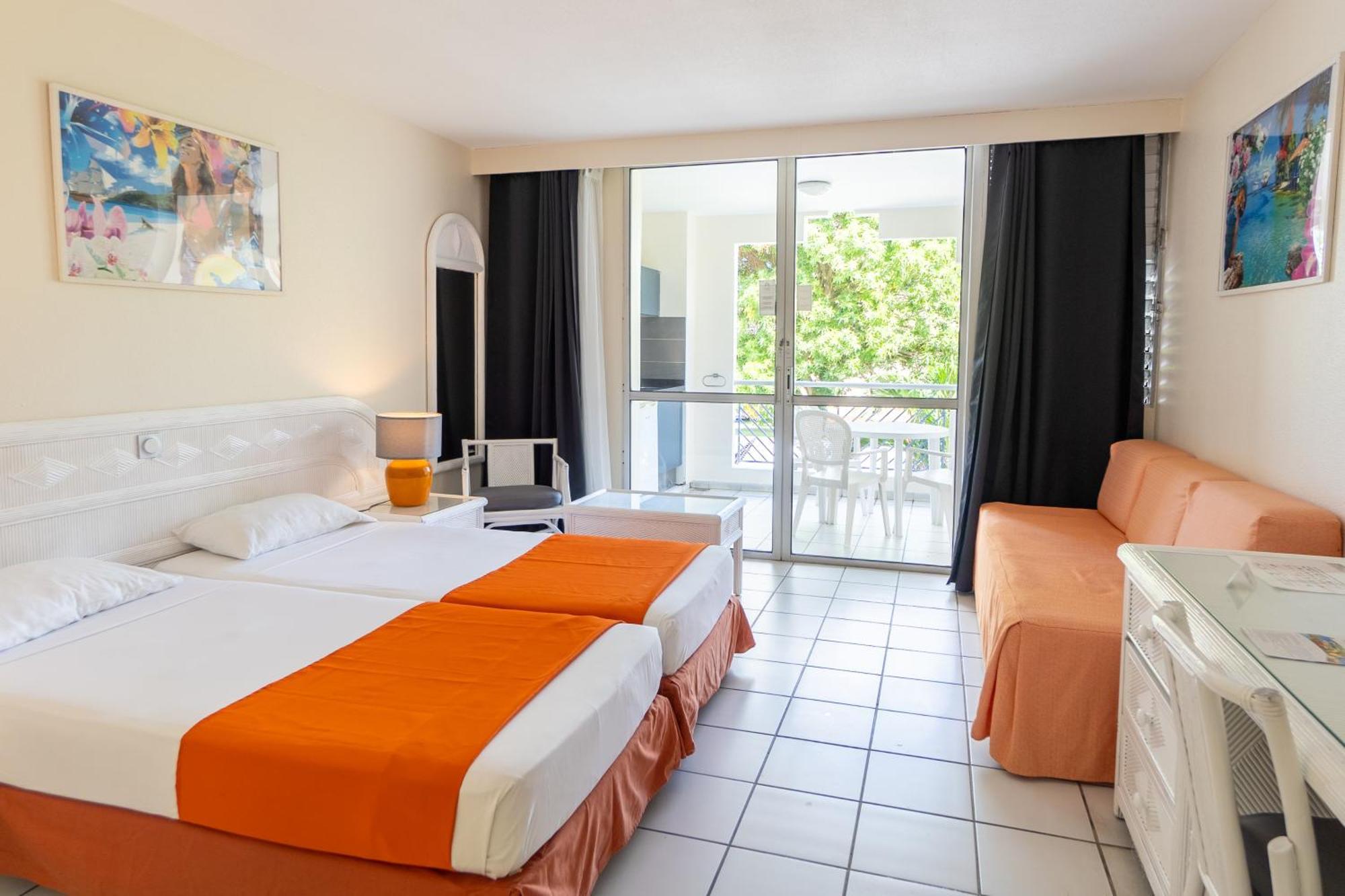 Canella Hotel 3*