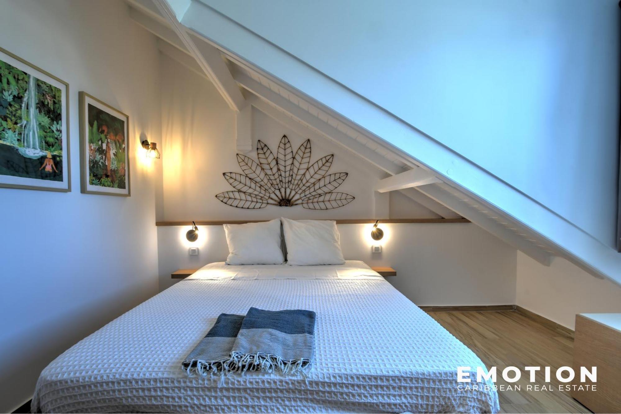 2 Alamanda Orientale Apartment