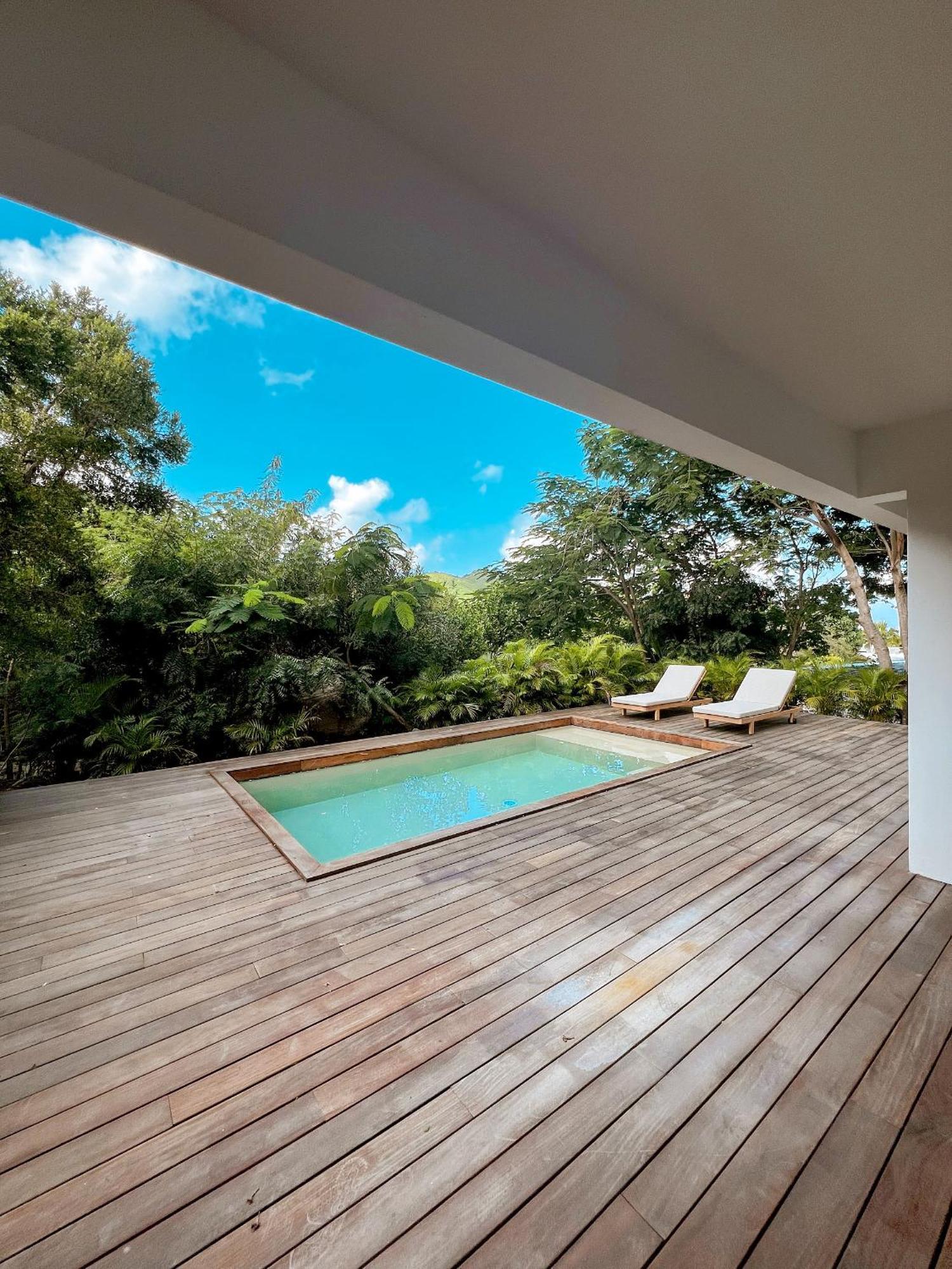 Aura Aparthotel Anse Marcel