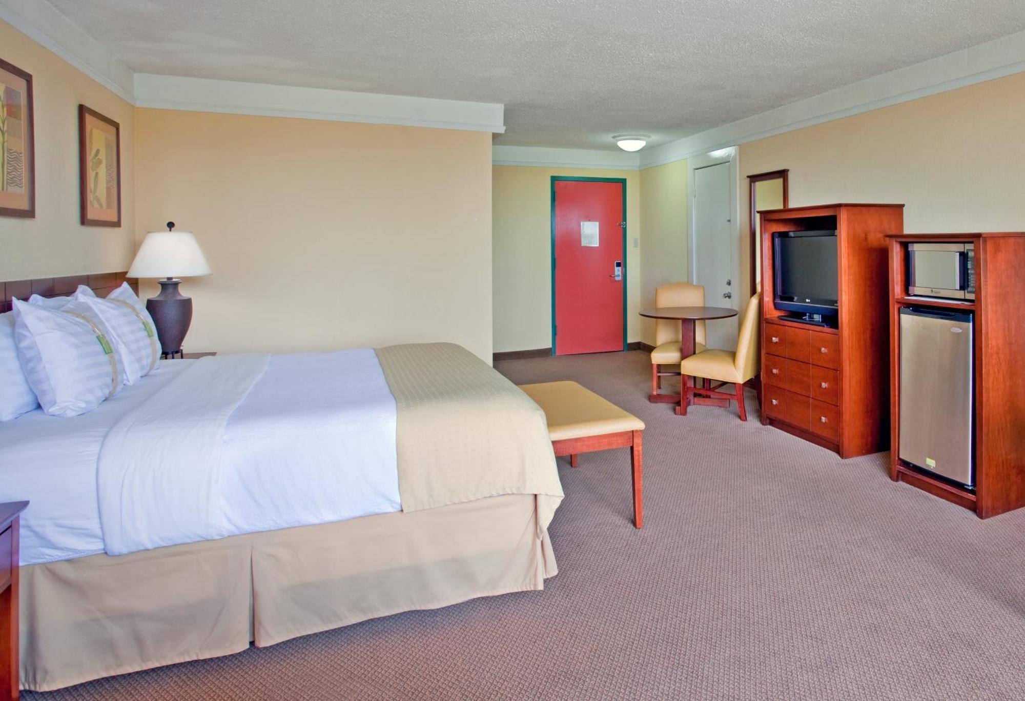& El Tropical Casino By Ihg Resort Ponce