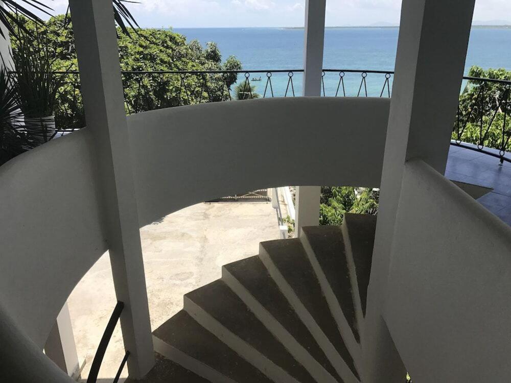 Hotel Les Jardins De L'ocean 3*