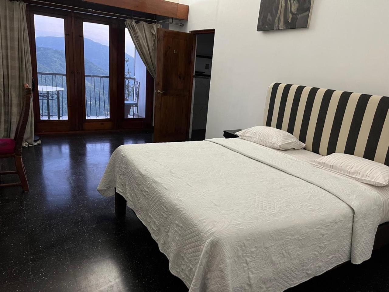 Acomodação com café da manhã  Tranquility Estate 2*