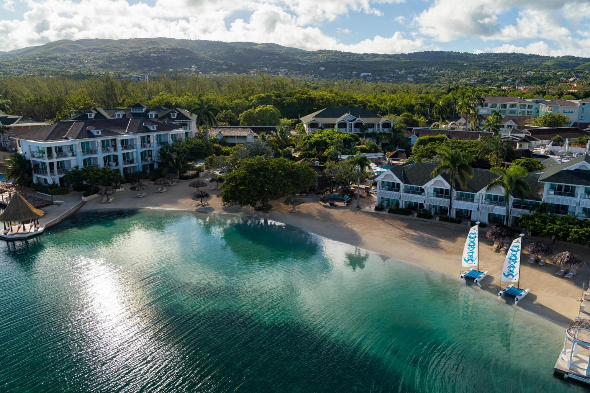 Sandals Royal Caribbean & Private Island - Couples Only Resort 5*