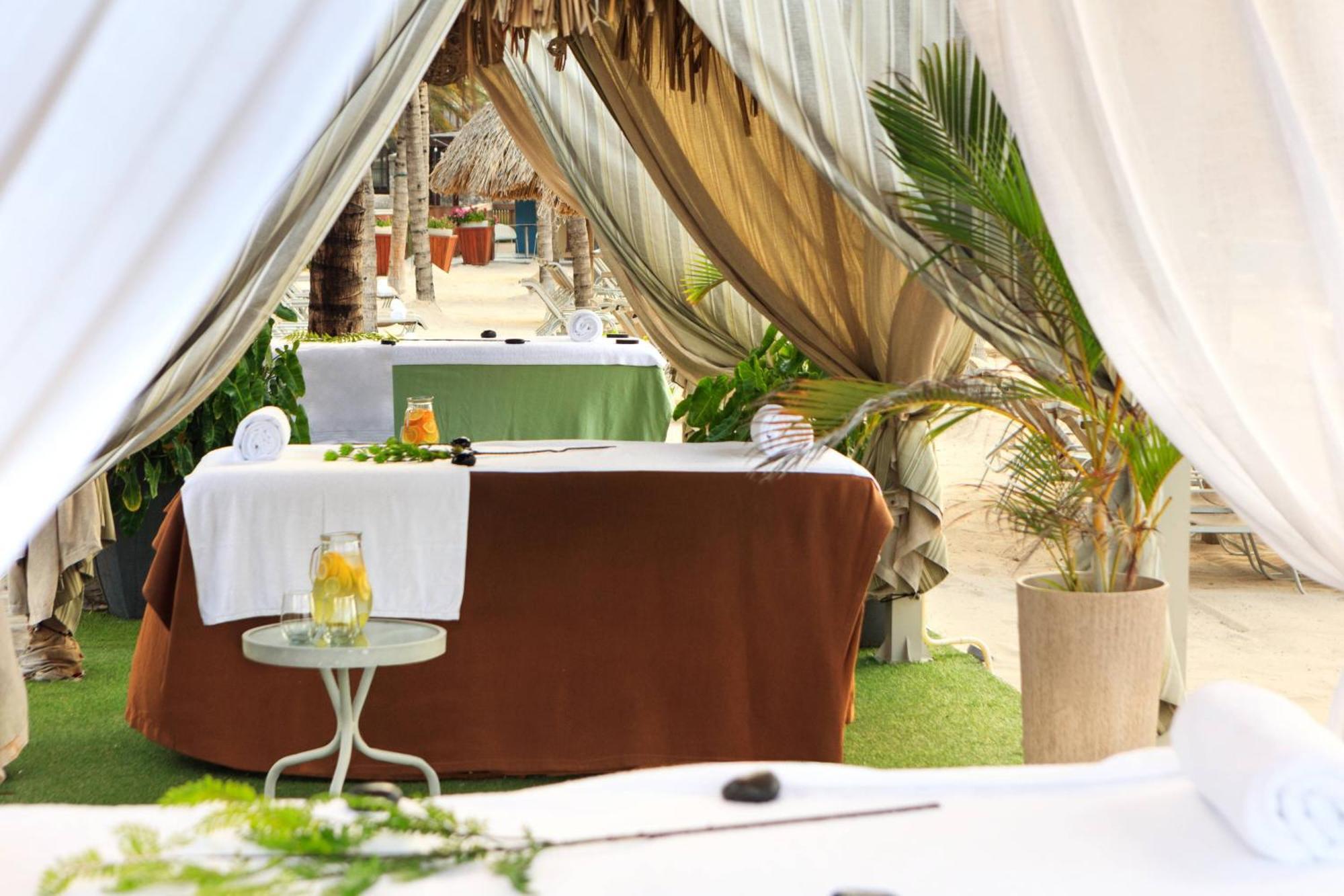 Resort Renaissance Wind Creek Curacao 4*