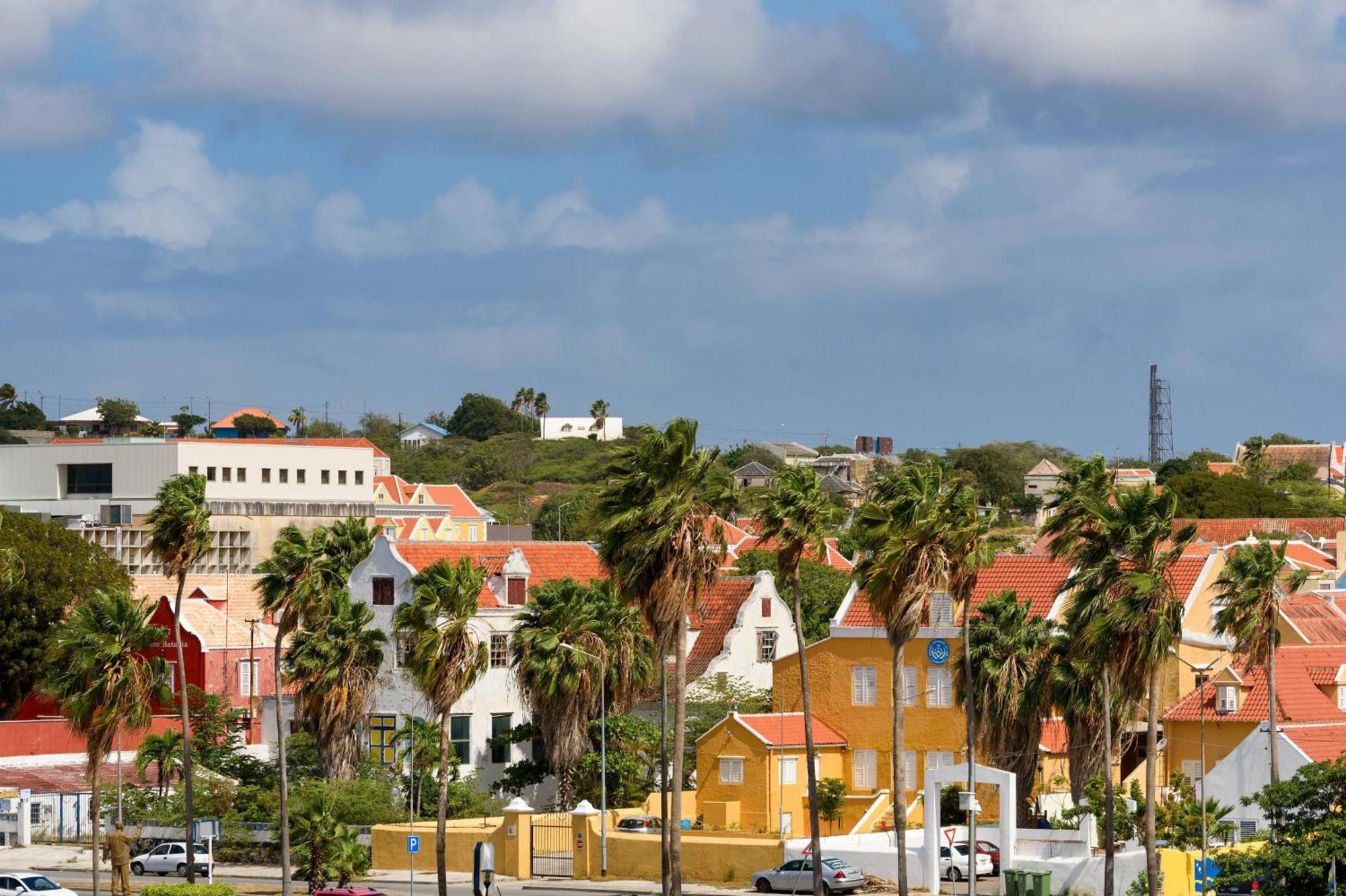 Resort Renaissance Wind Creek Curacao 4*