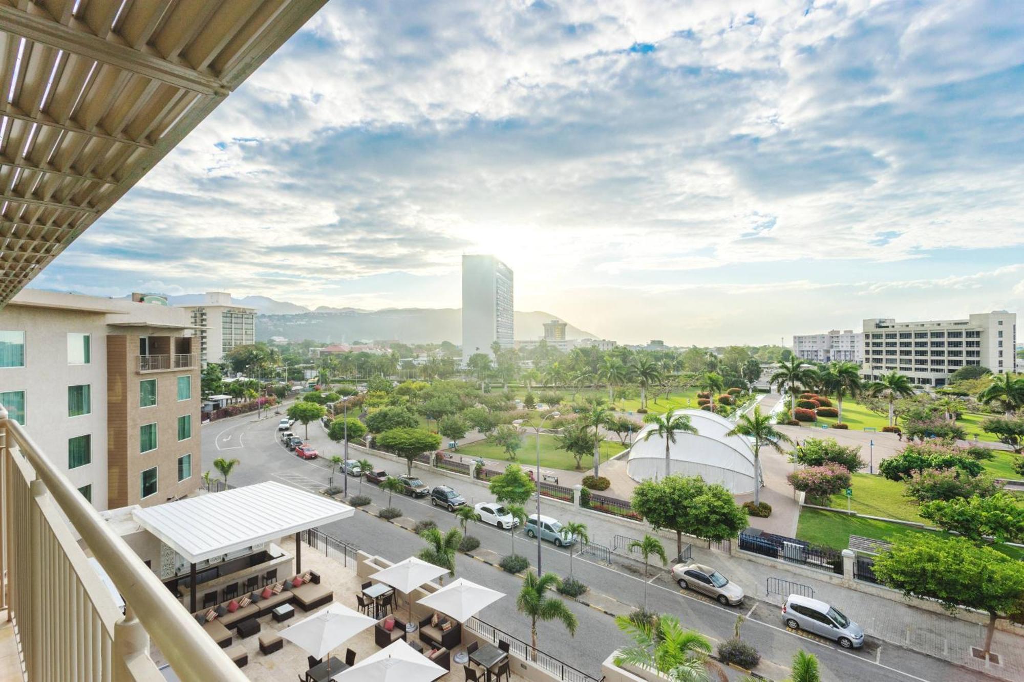 Hotel Courtyard By Marriott Kingston, Jamaica