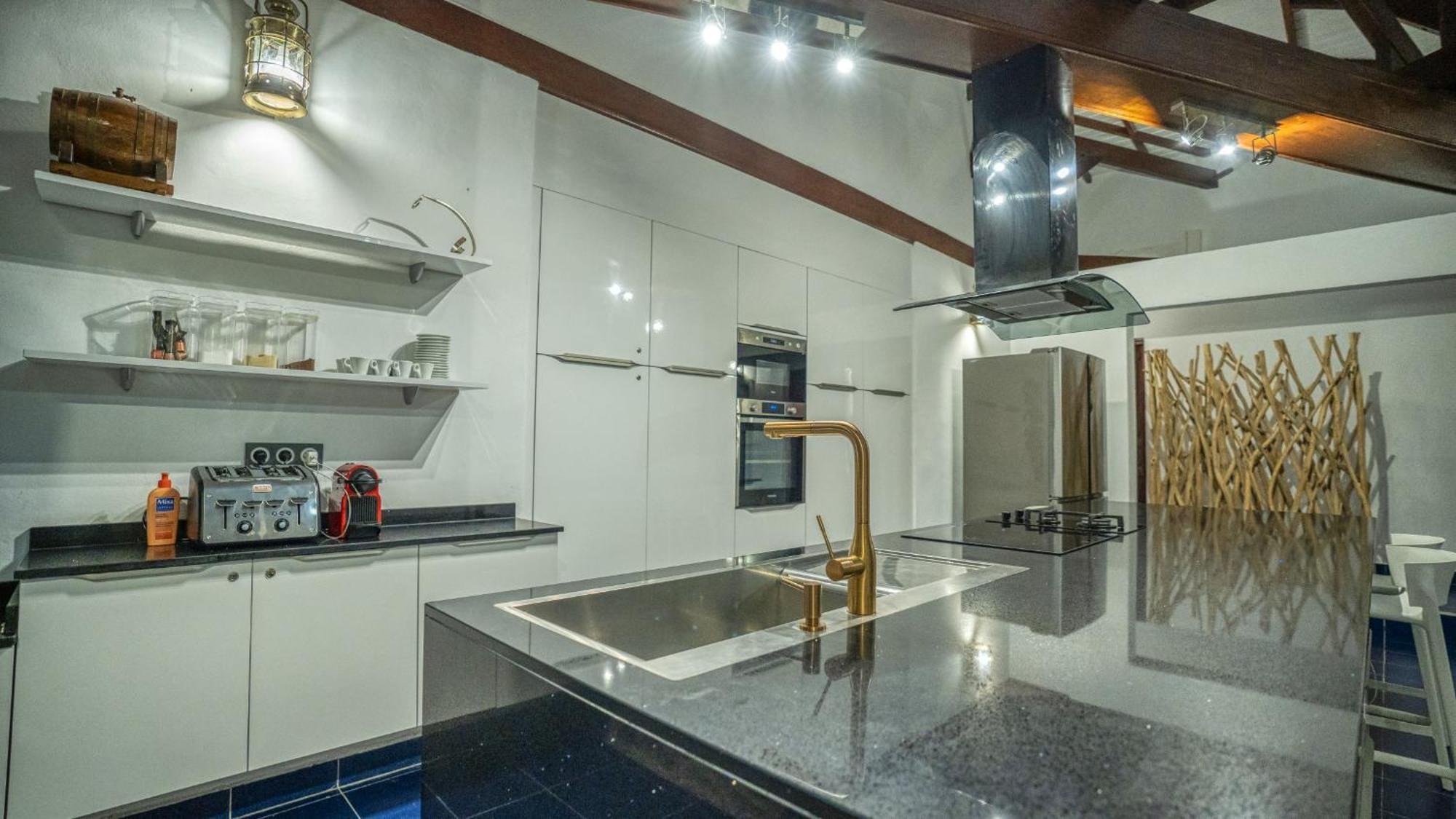 Villa Sath02 - 16 Pers
