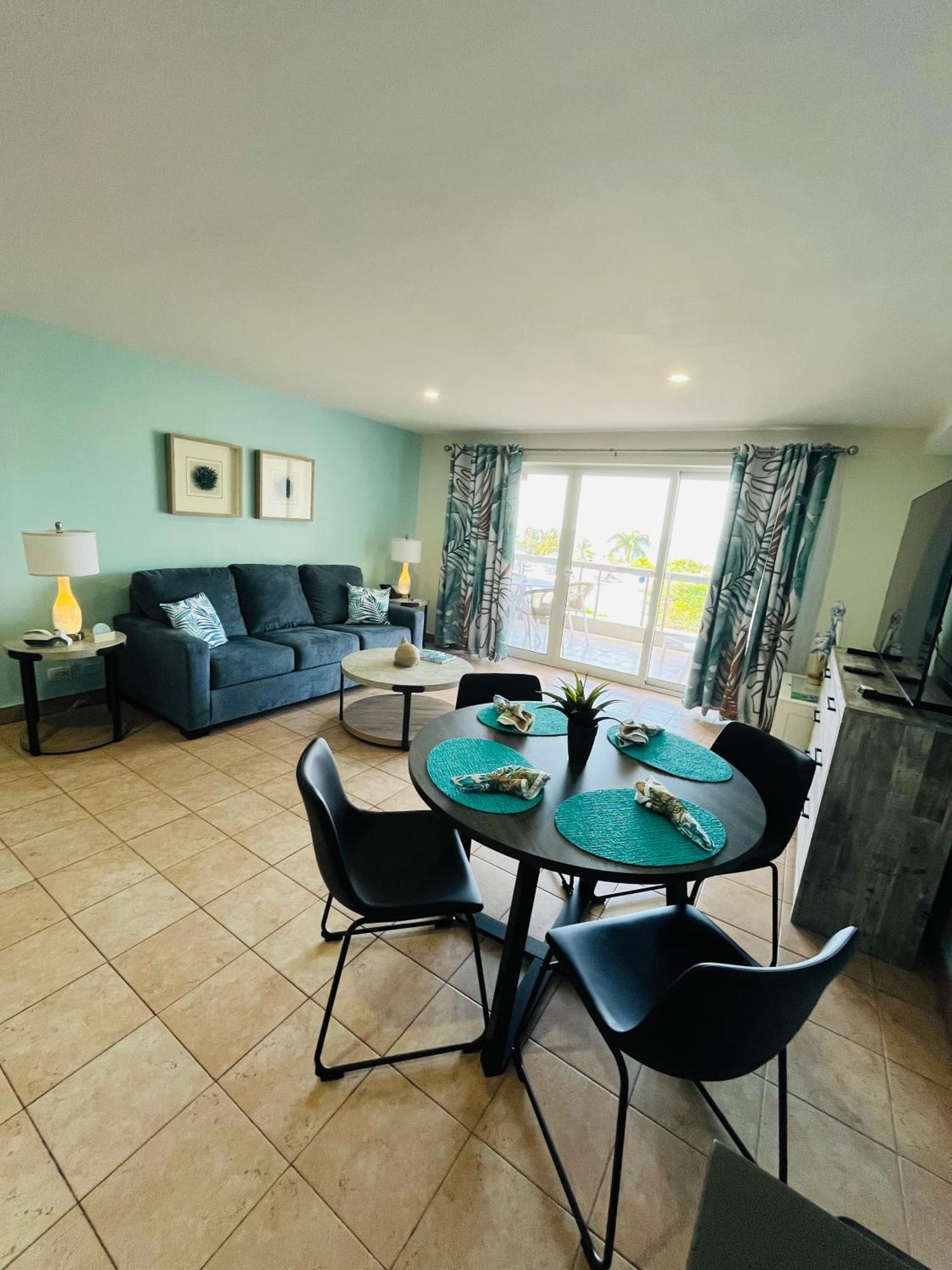 Royal Islander La Terrasse Pelican Cove Sxm *