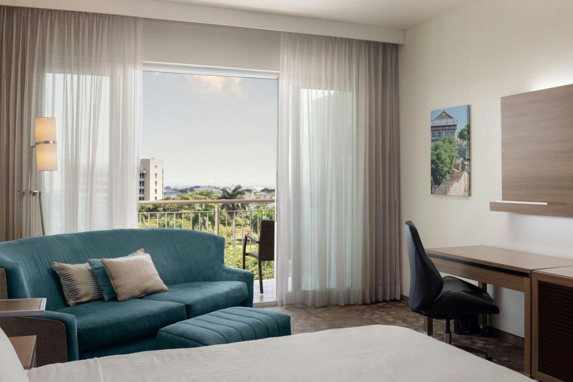 Courtyard By Marriott Kingston, Jamaica Hotel 4*