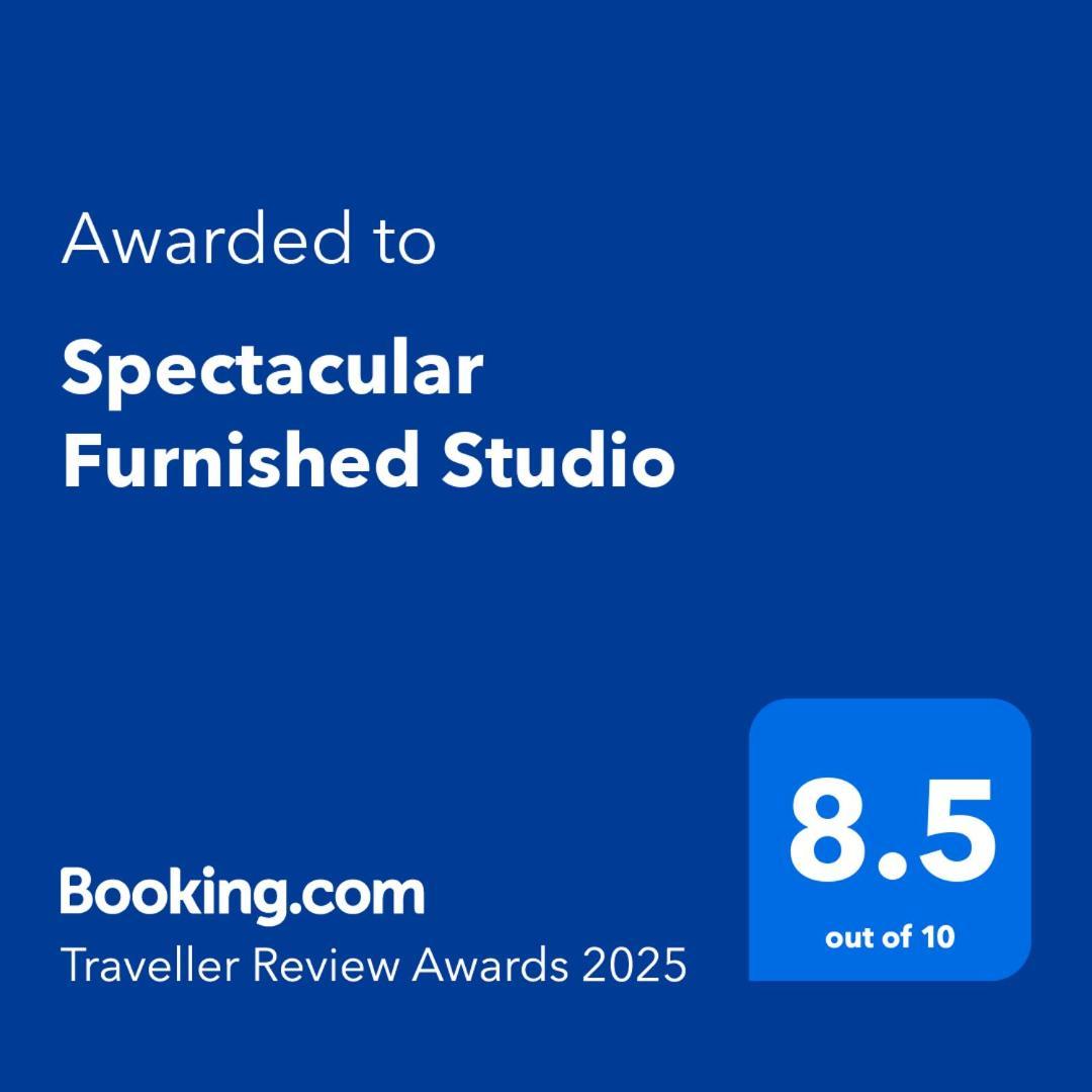 Spectacular Furnished Apartamento *