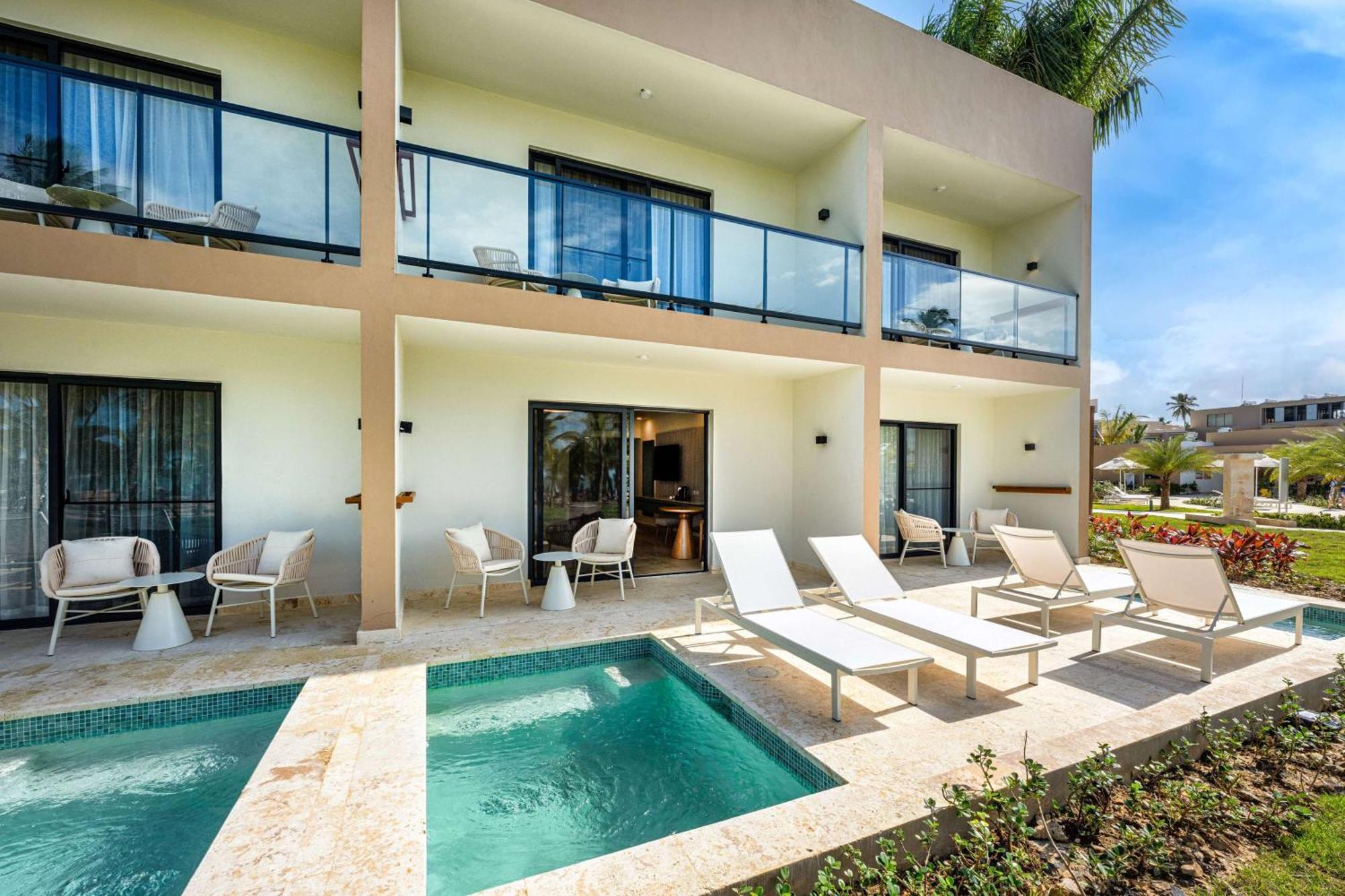 Viva By Wyndham, A Trademark Resort 4*
