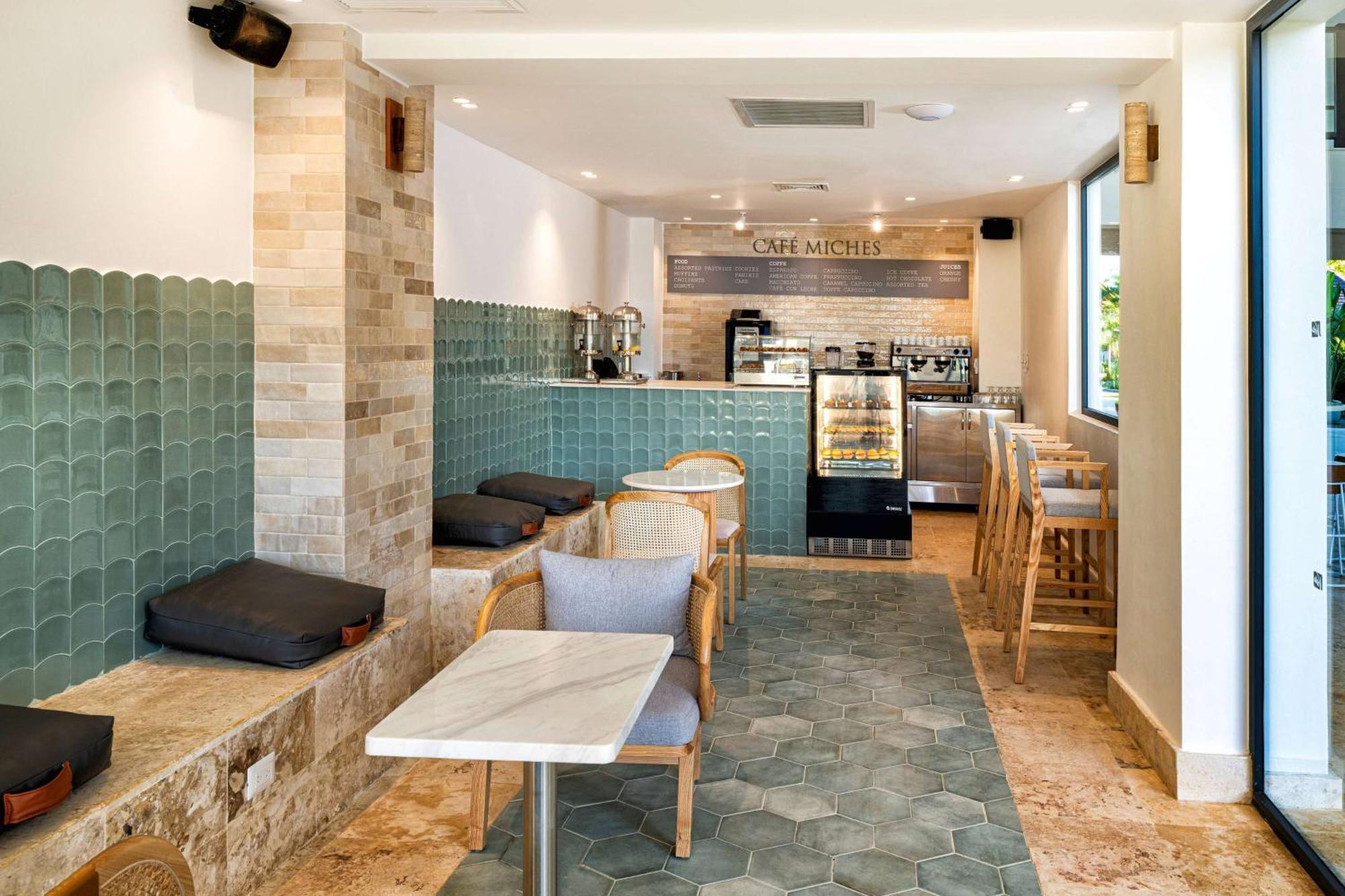 Viva By Wyndham, A Trademark Resort Miches
