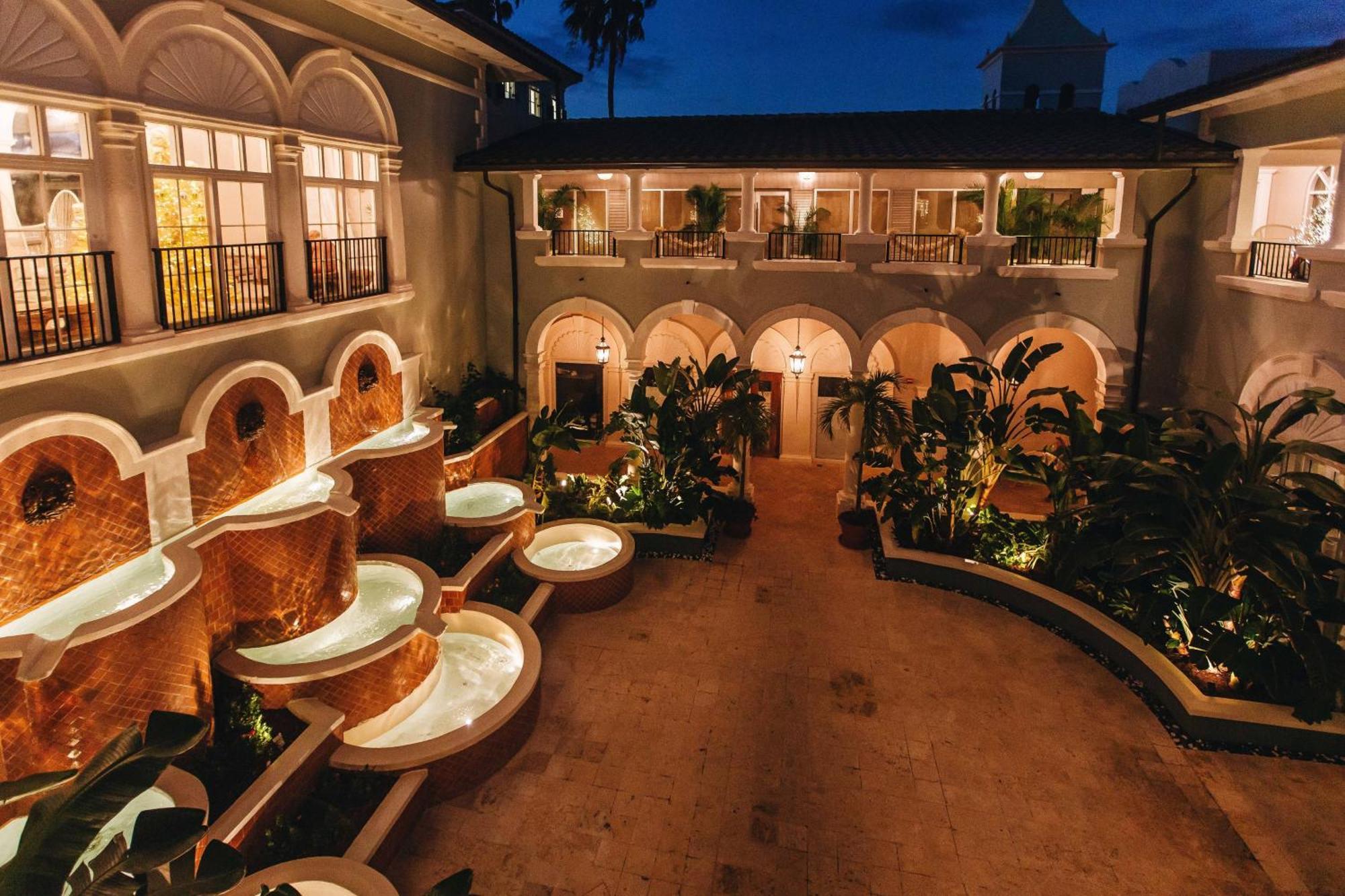 The Ritz-carlton St. Thomas 5*