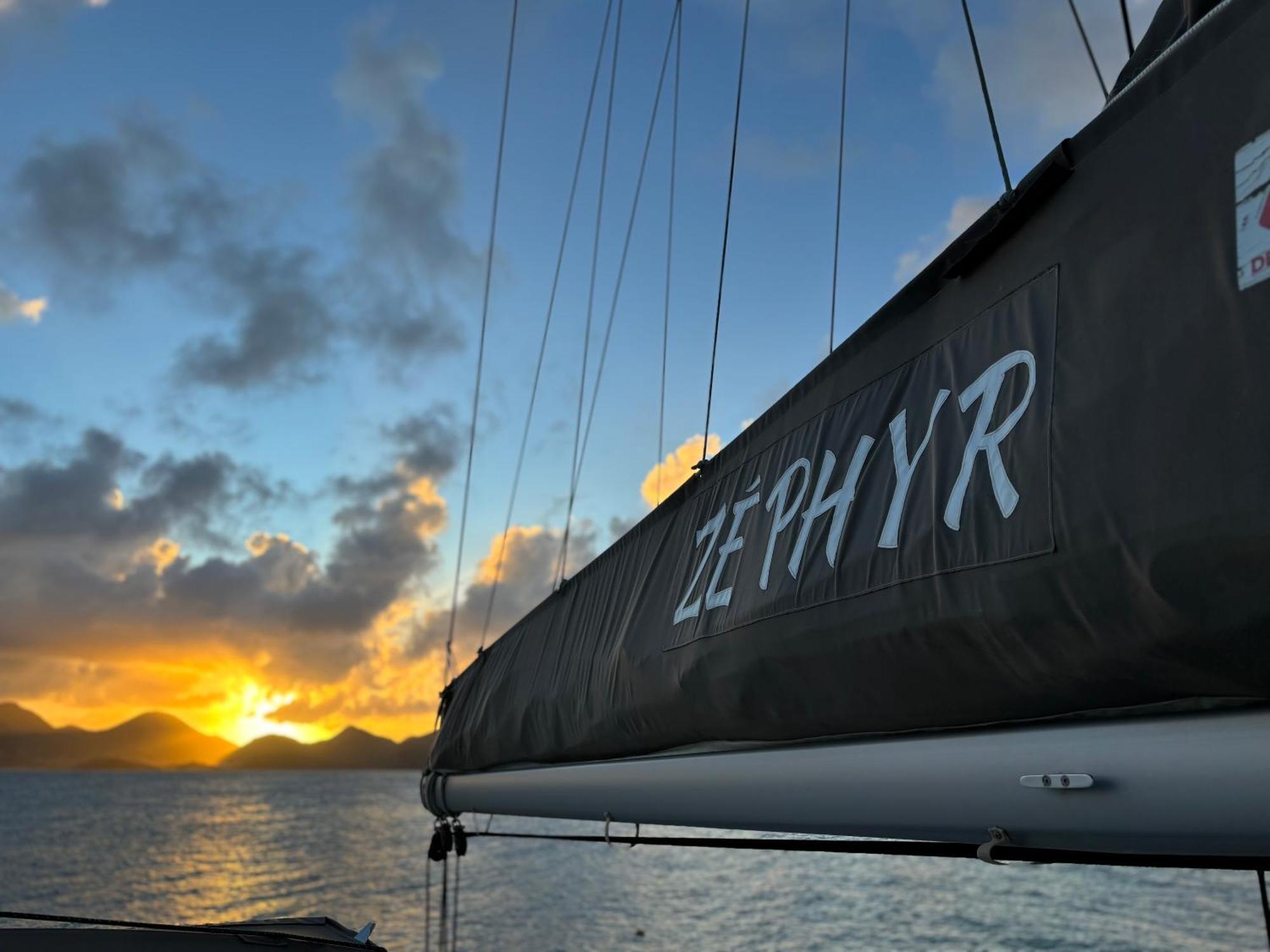Catamaran Zephyr Nuit Au Mouillage Diner, Nuit Et Petit-dejeuner Inclus * Grand Case