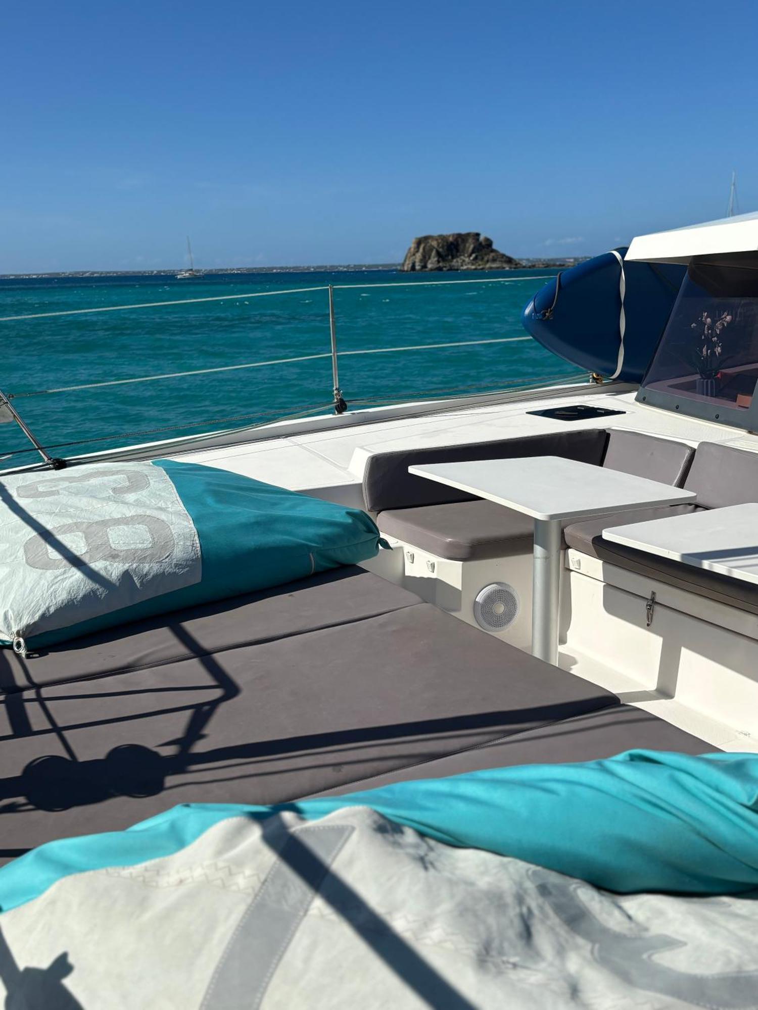 Catamaran Zephyr Nuit Au Mouillage Diner, Nuit Et Petit-dejeuner Inclus Grand Case