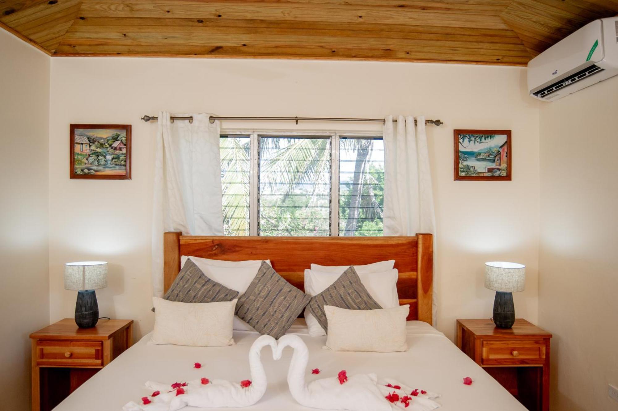 Bed & Breakfast Beyond Sunset & 4*