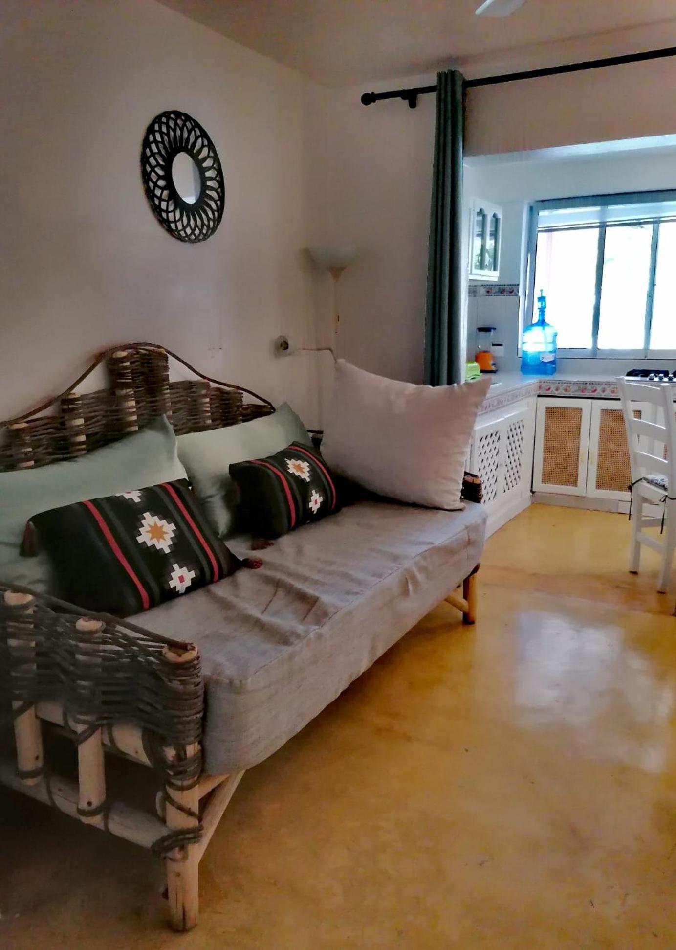 Aparthotel La Isleta 2*