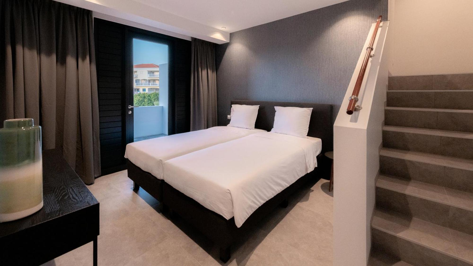 Blue Bay Curacao Golf & Beach Resort 4*