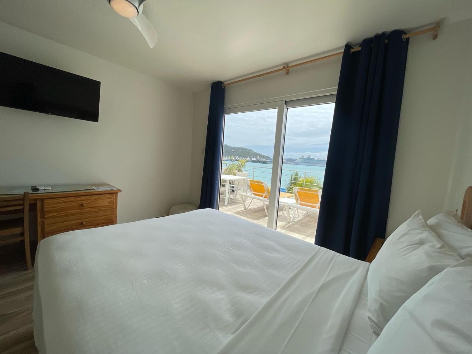 Seaview Hotel