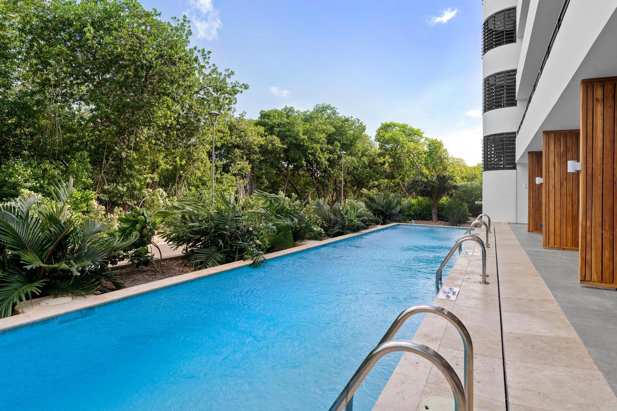 The Rif At Mangrove Corendon All-inclusive, Curio Resort Willemstad