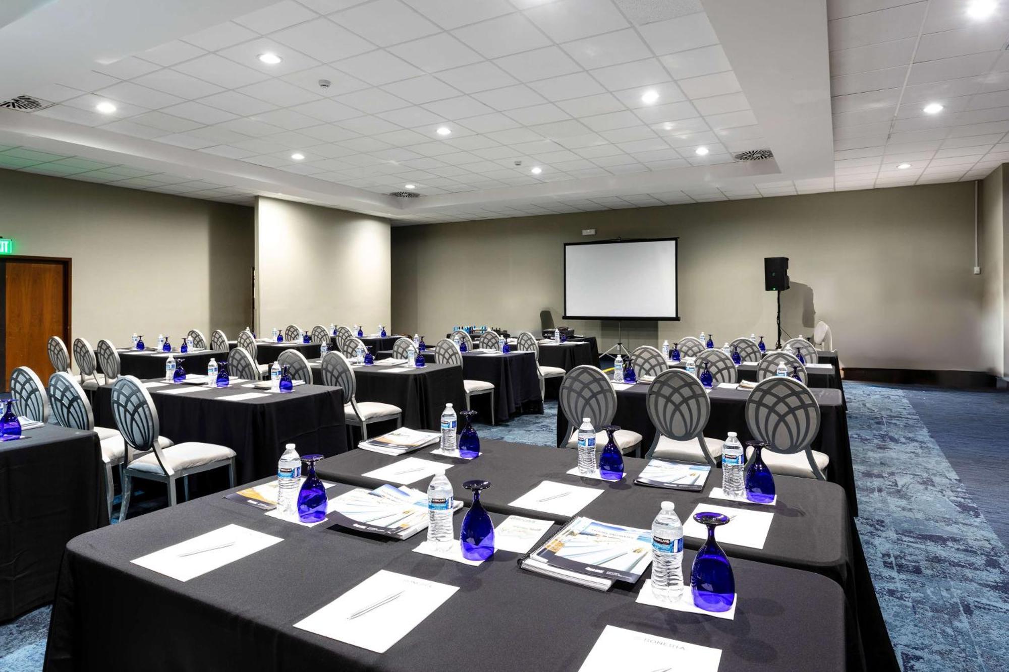 Sonesta Casino & Resort Maho