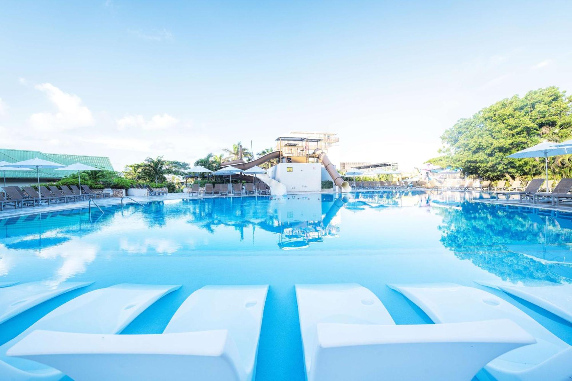 Resort Sonesta Casino & Maho