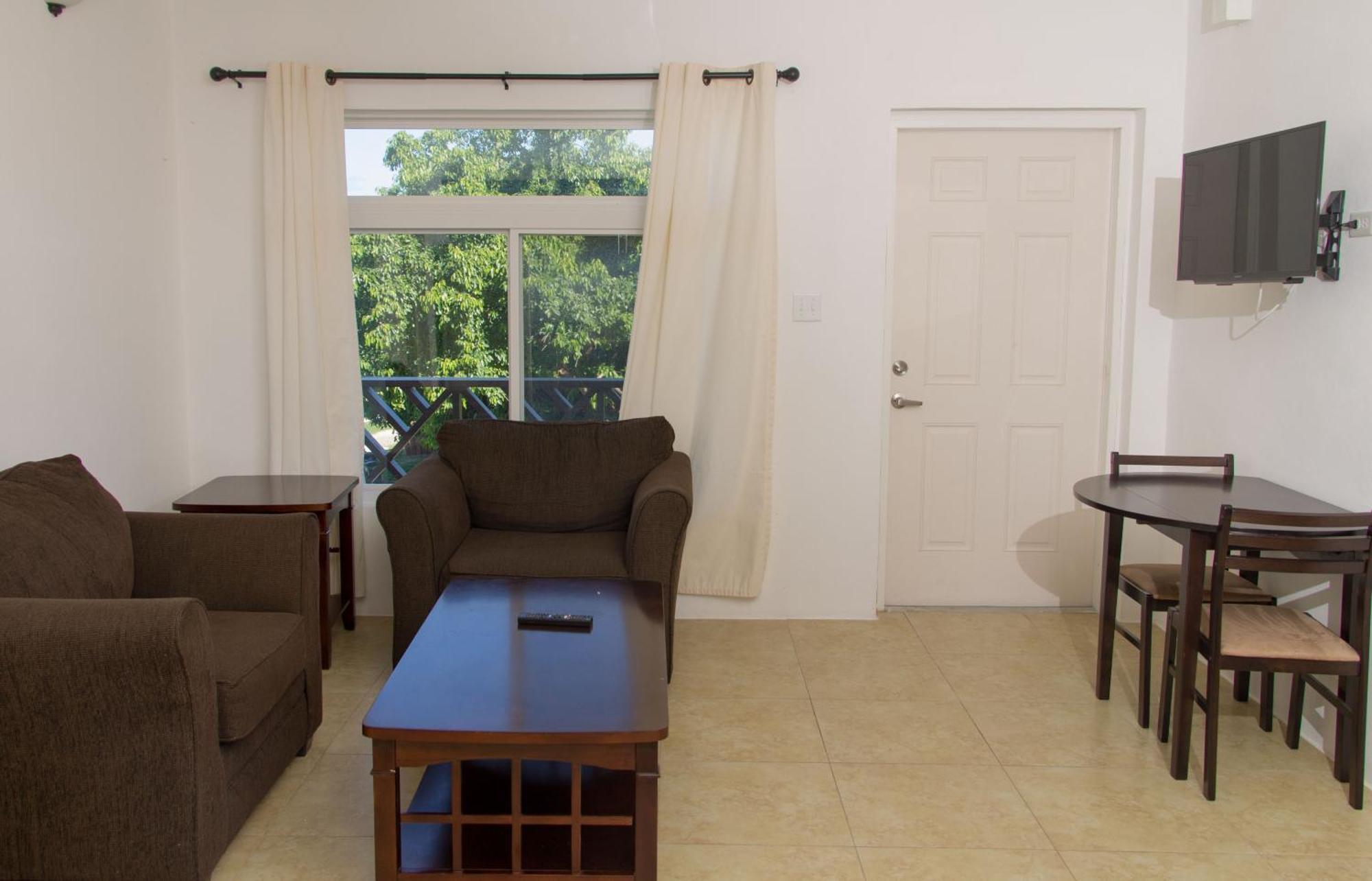 Lord Nelson & Residences Hotel 3*