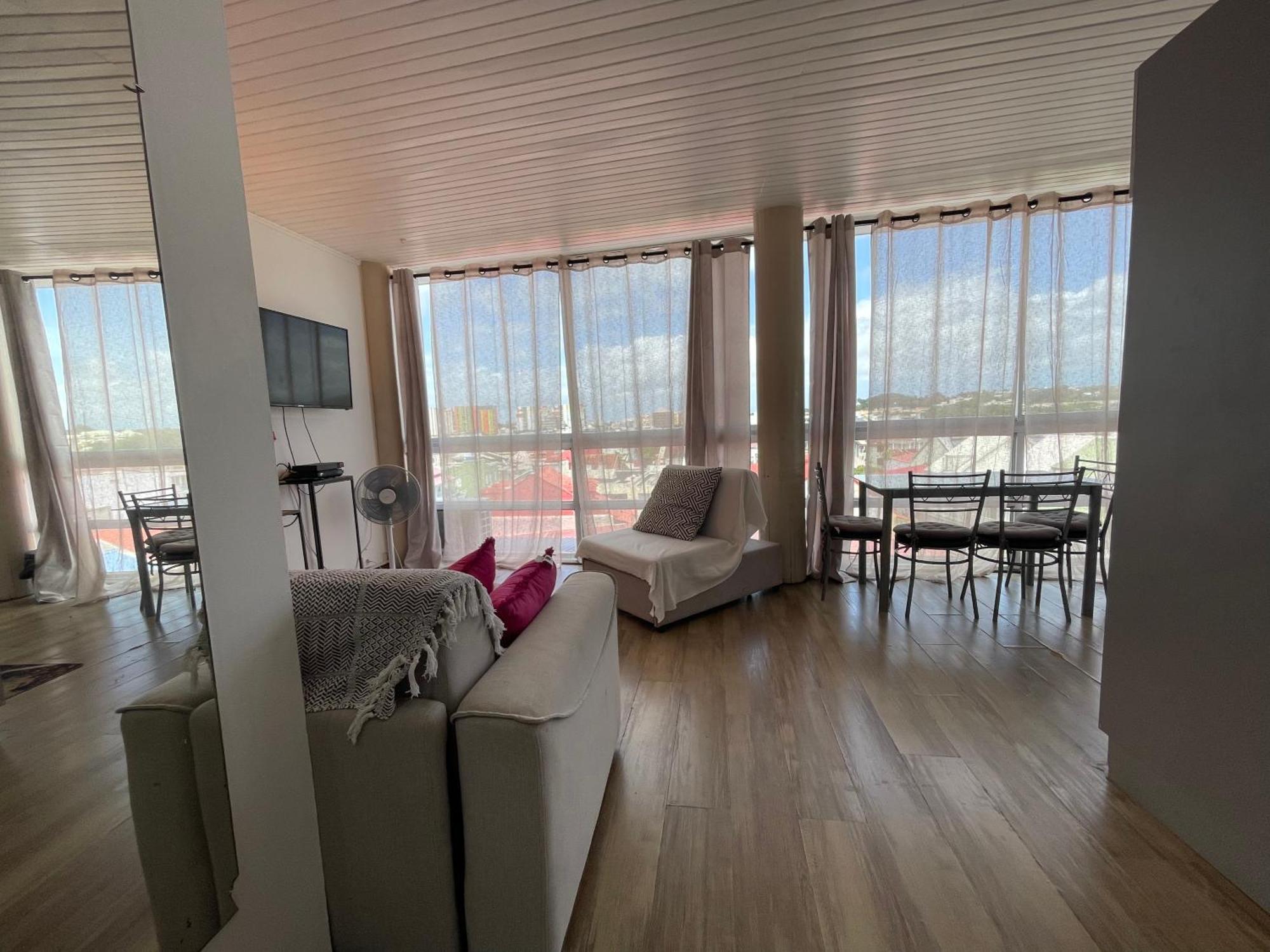 Penthouse 10 Min Port Croisiere Et Aeroport Pointe-a-Pitre (Grande-Terre)
