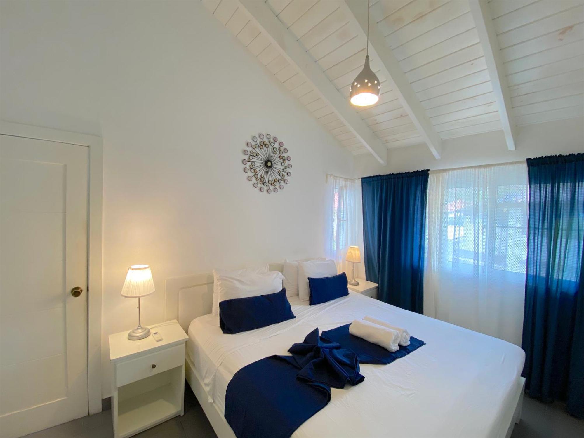 Serenara Village Playa Corales Hotel