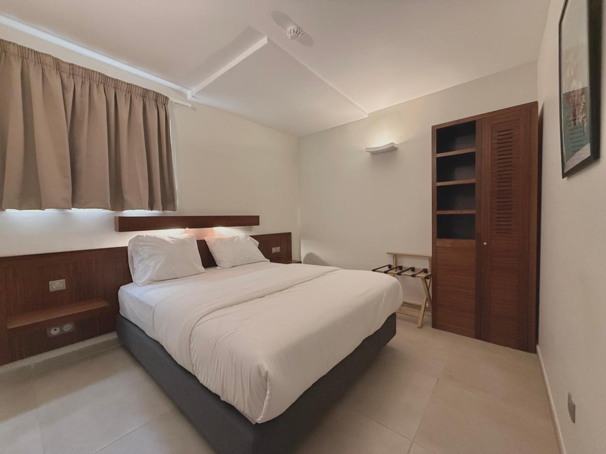 Courbaril Hotel