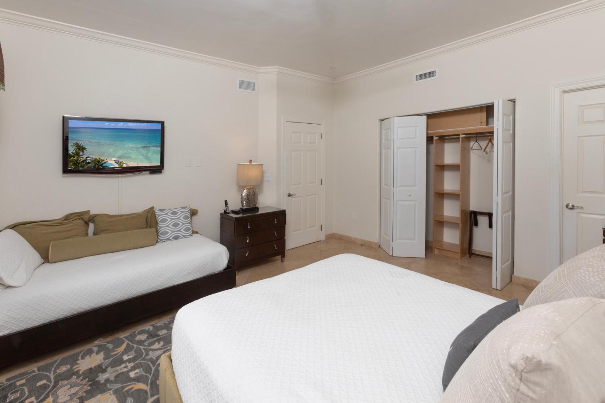 South Bay Club 14 - 4 Bedroom 4 Bathroom Unit * George Town