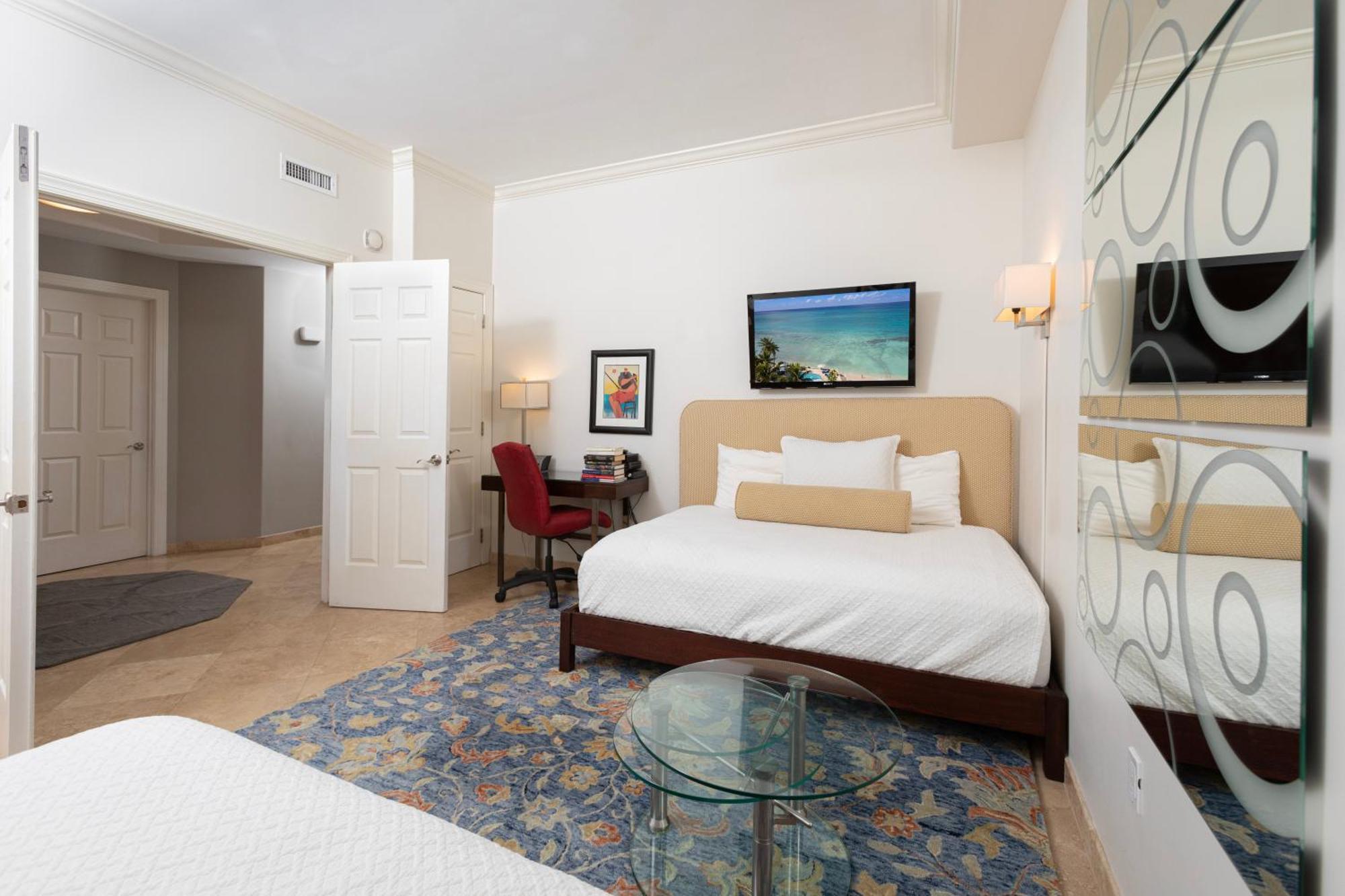 South Bay Club 14 - 4 Bedroom 4 Bathroom Unit Apartment