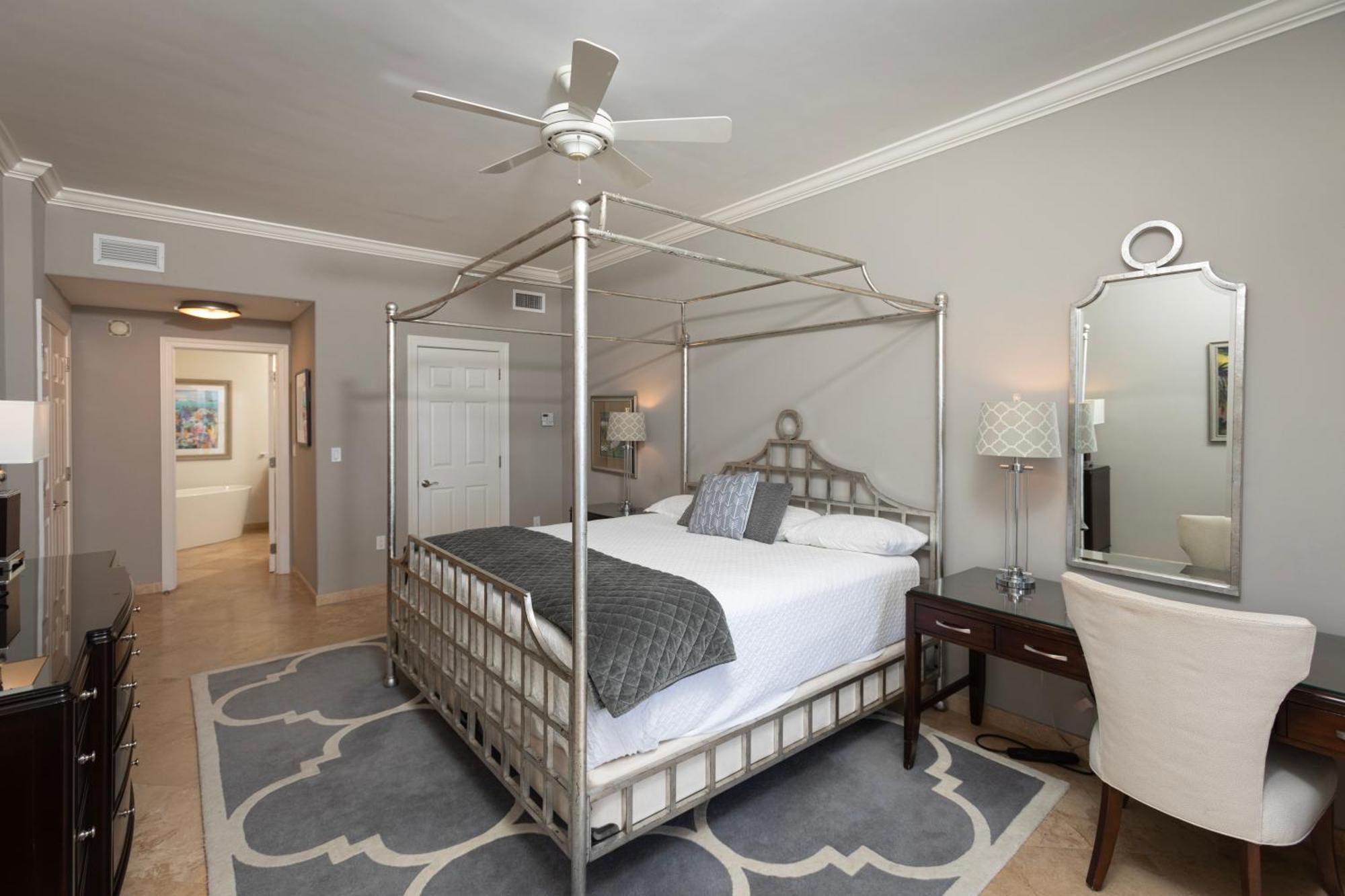 South Bay Club 14 - 4 Bedroom 4 Bathroom Unit Apartment *