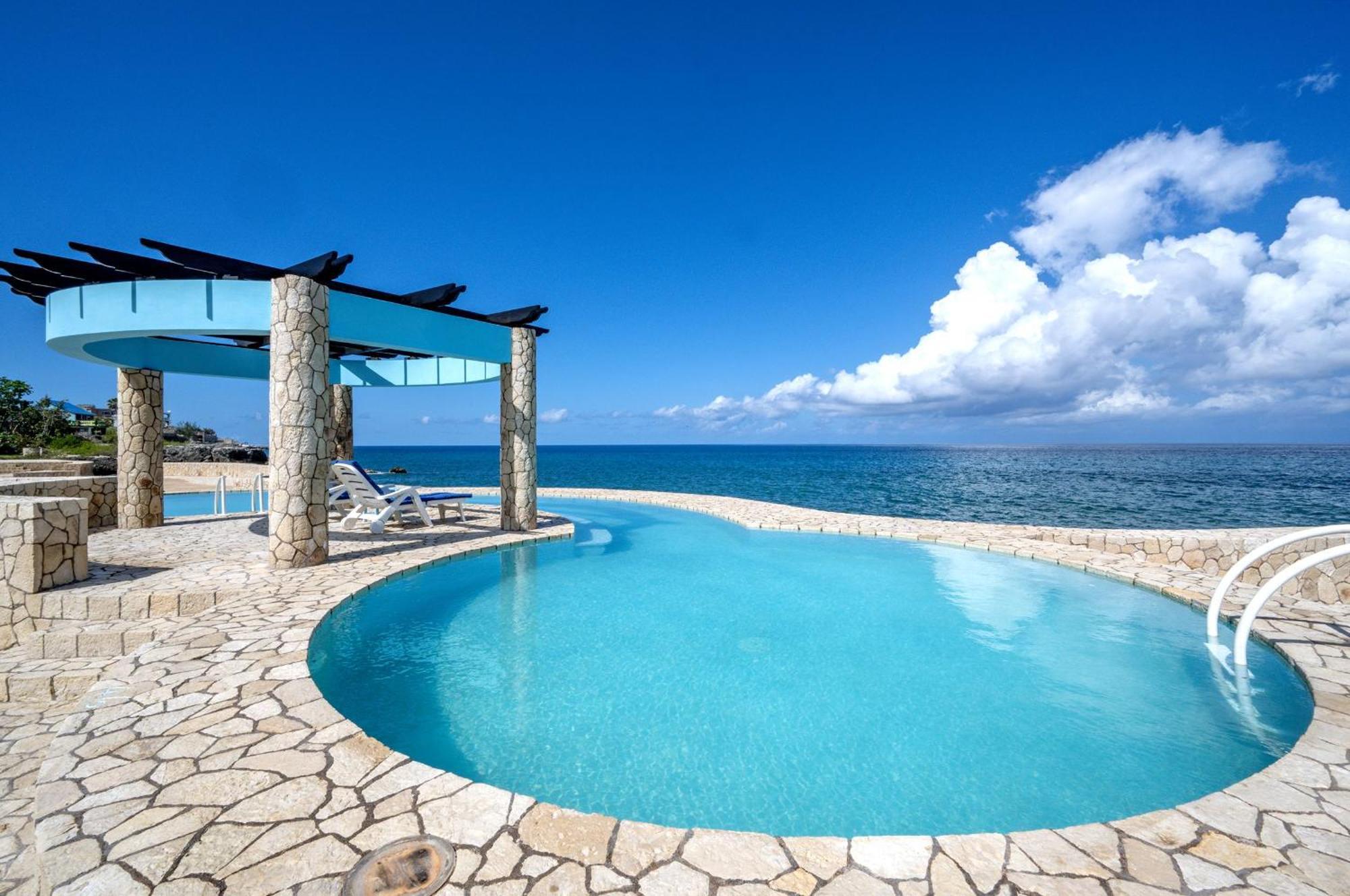 Ocean Cliff Limited - Adults Only 5* Negril