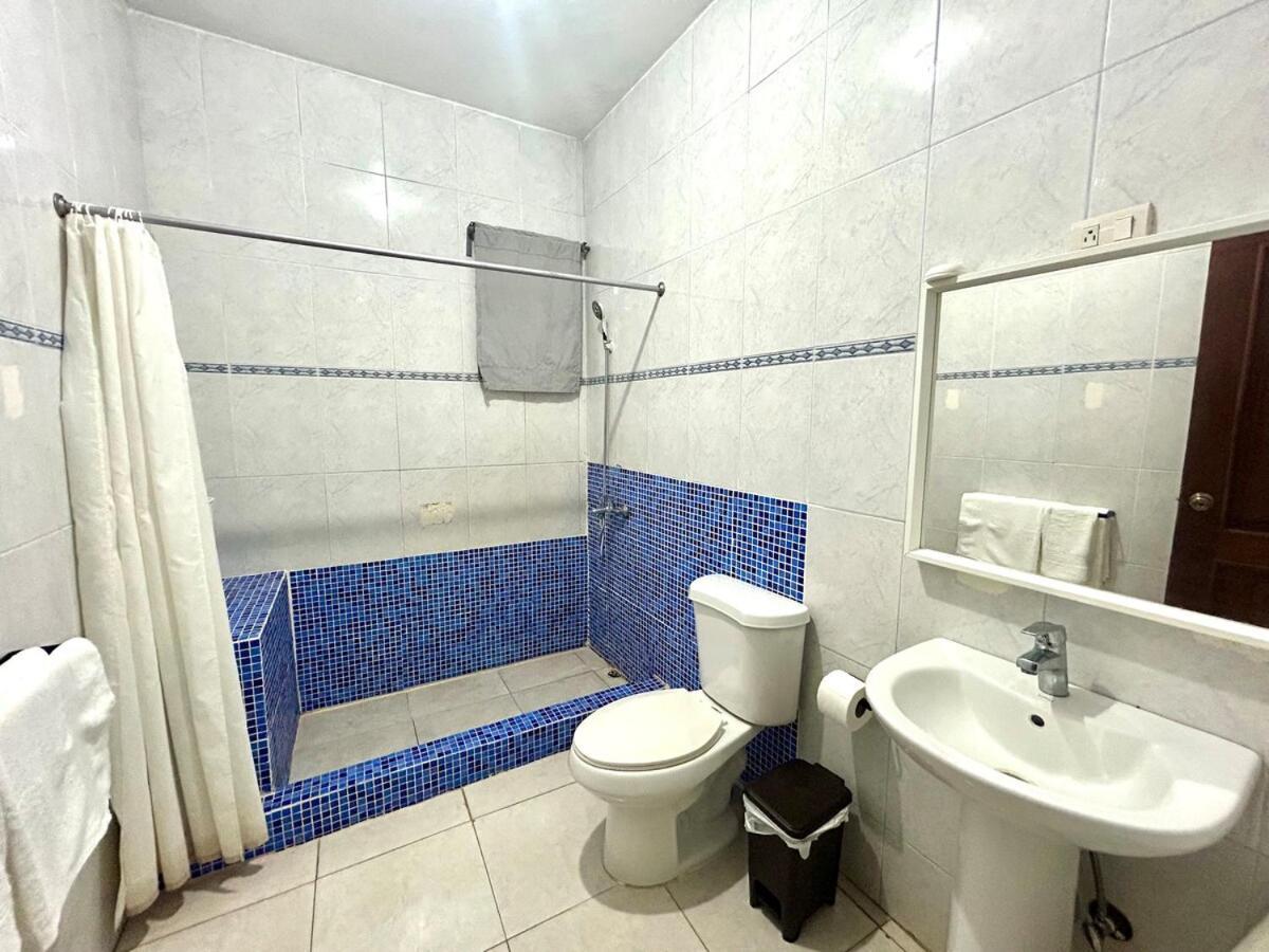 3 Colonial * Río San Juan