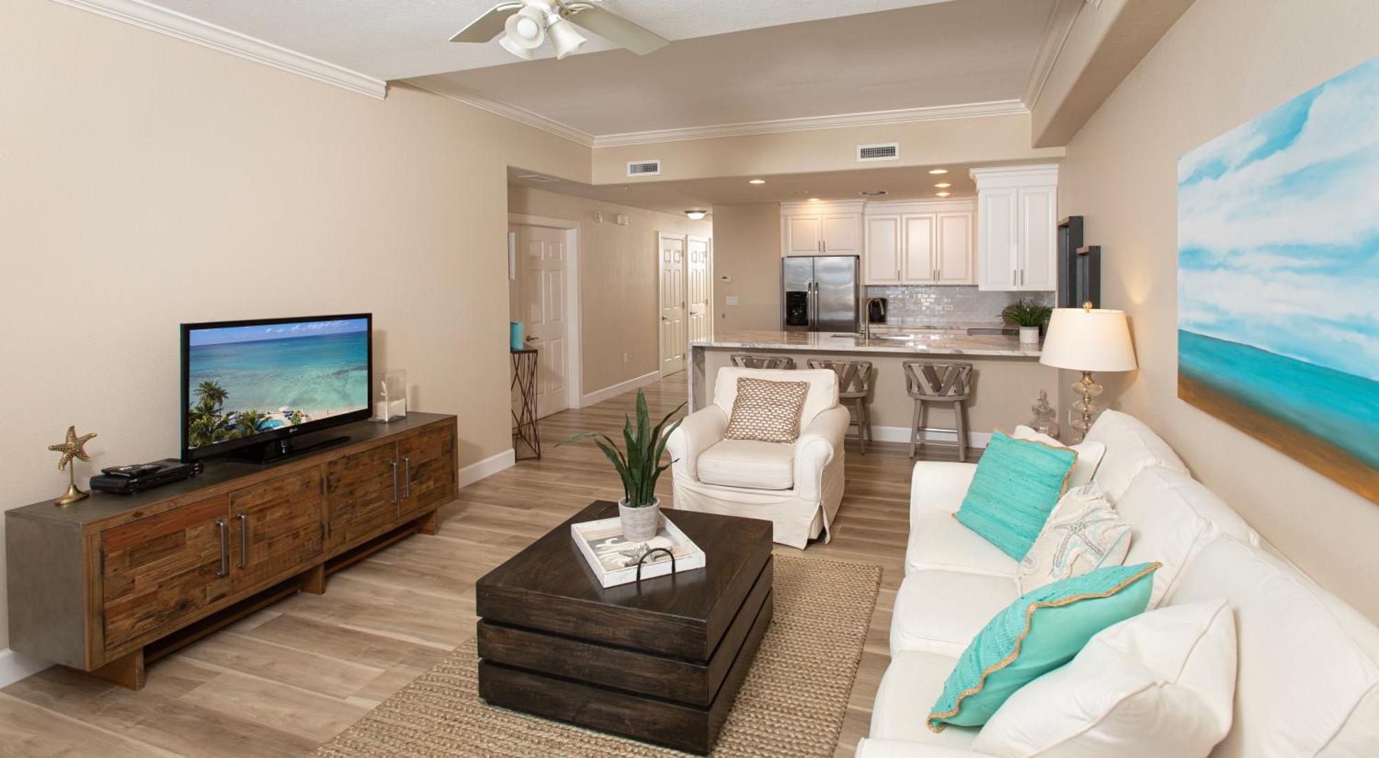 Apartment South Bay Club 28 - 3bedroom 2 Bathroom Unit George Town