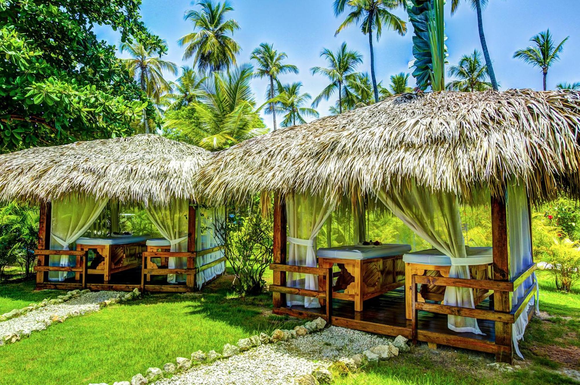 Hotel Tropicana Deluxe Playa Corales - Wifi, Beach, Pool Punta Cana
