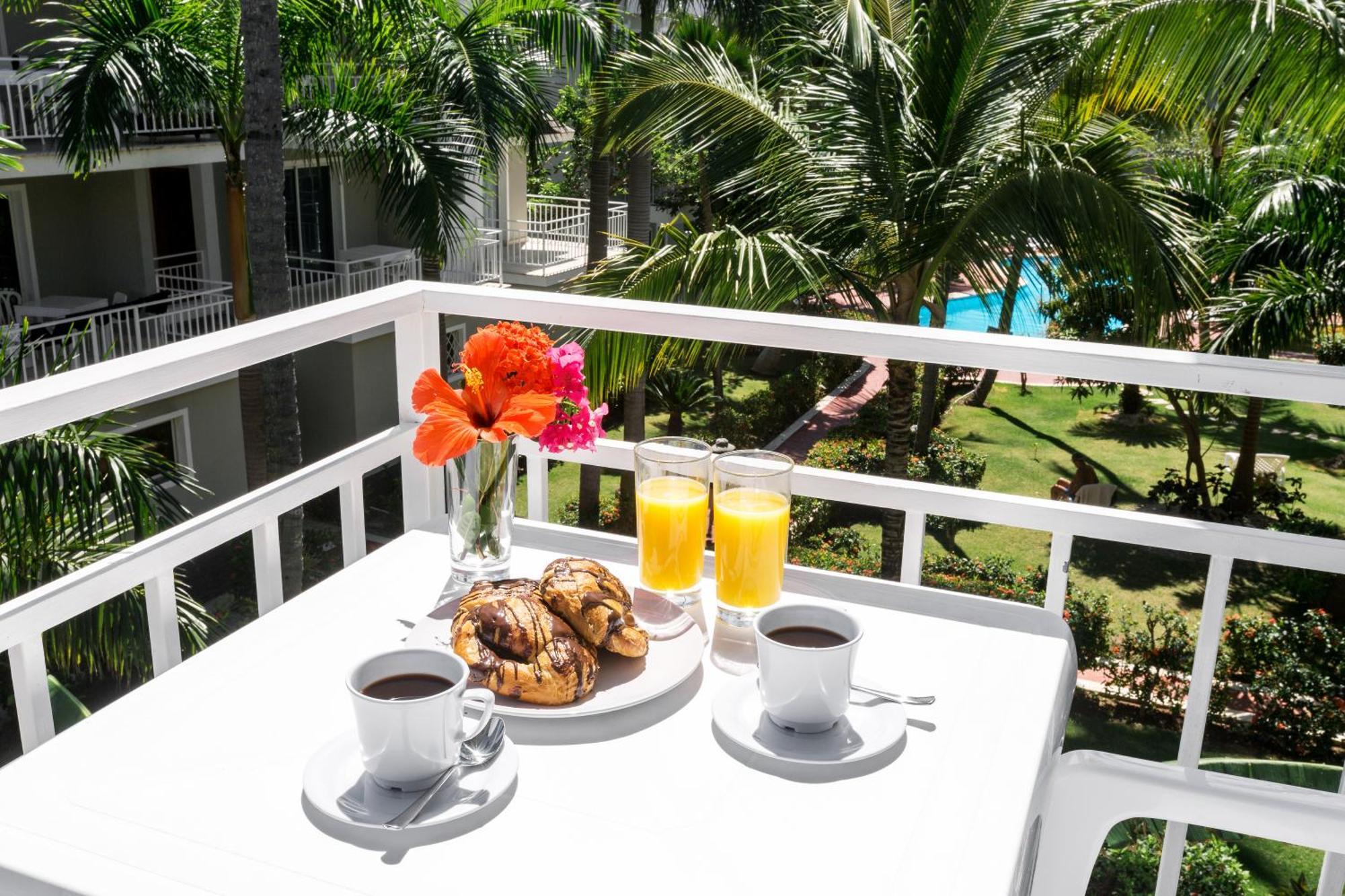 Hotel Tropicana Deluxe Playa Corales - Wifi, Beach, Pool 5*