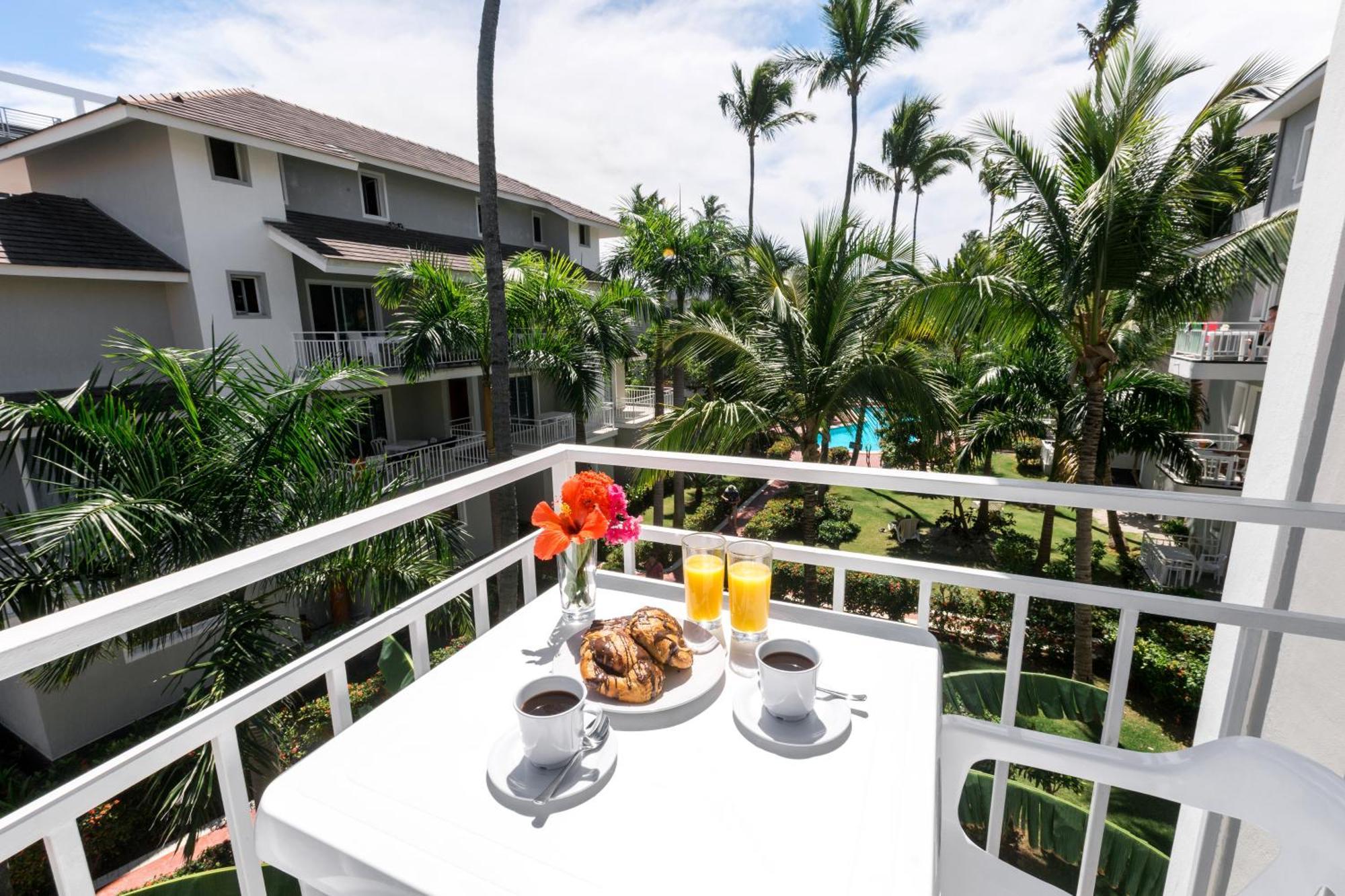 Tropicana Deluxe Playa Corales - Wifi, Beach, Pool Hotel