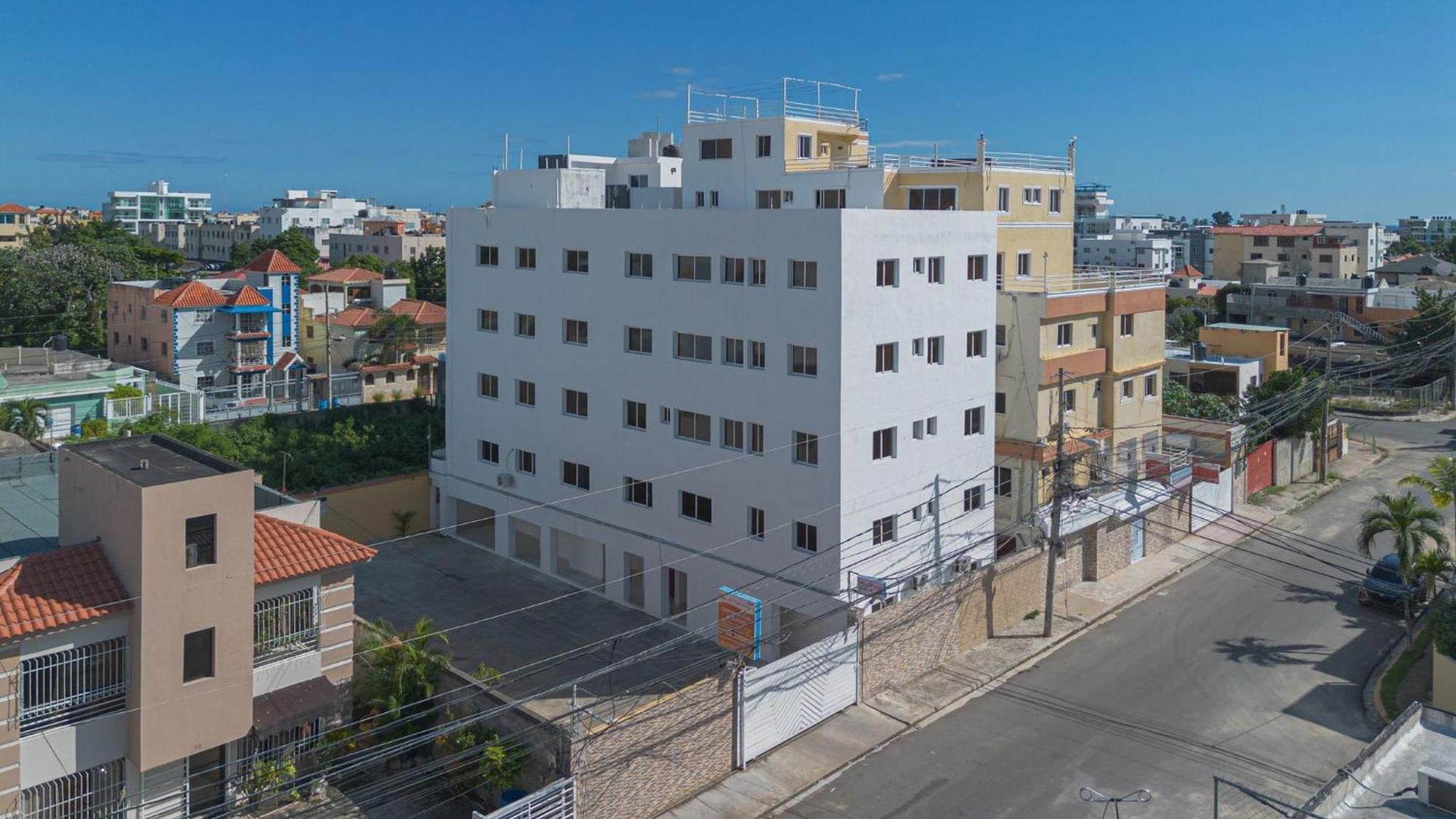 Apartamento With Kitchen Premium Wi-fi In Corales Del Sur, Santo Domingo *