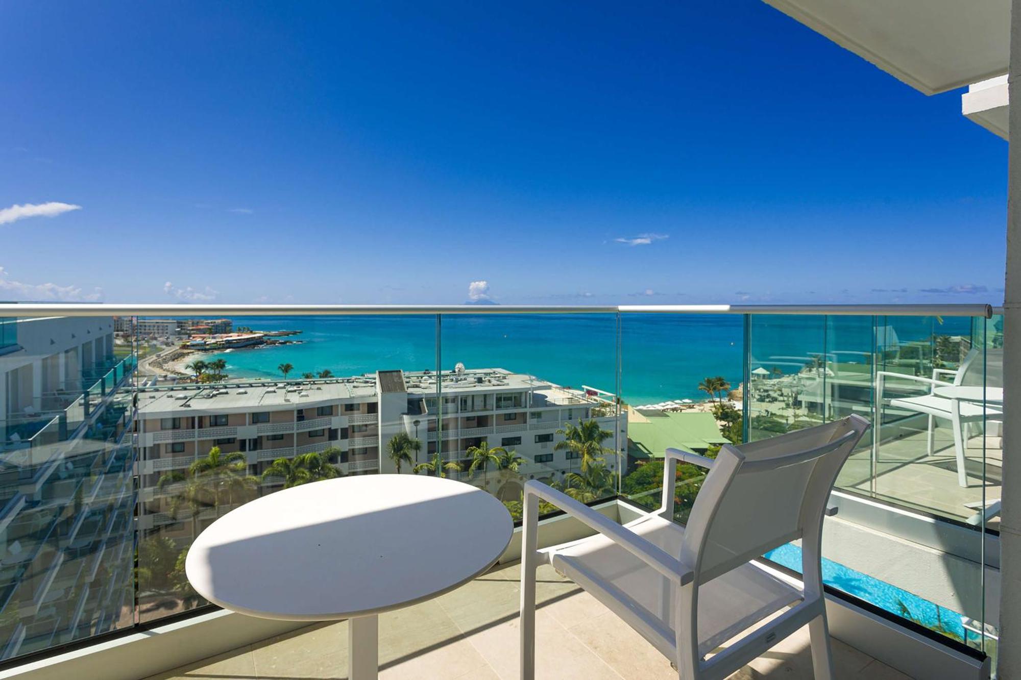 Sonesta Casino & 4*