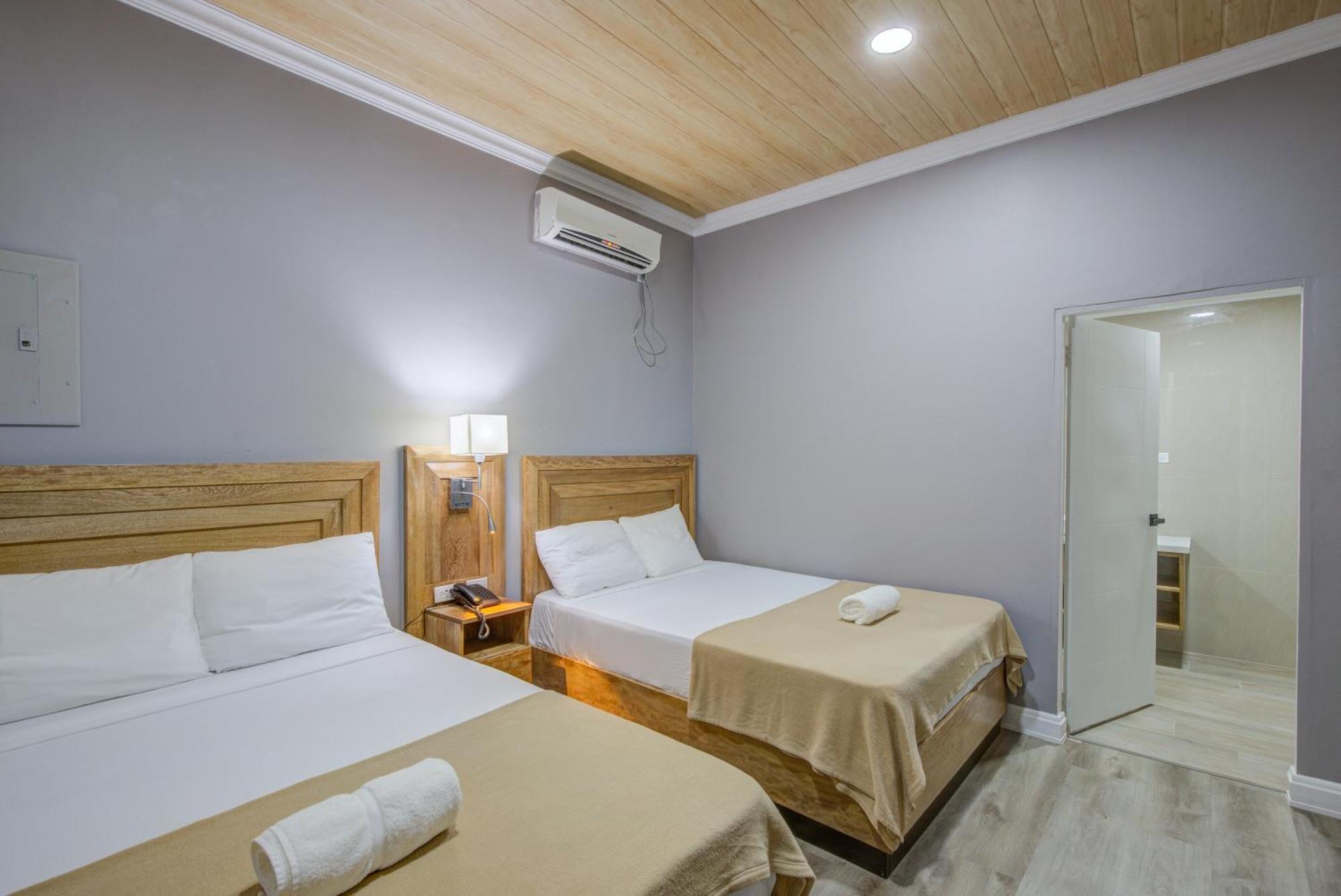 Airport Hotel