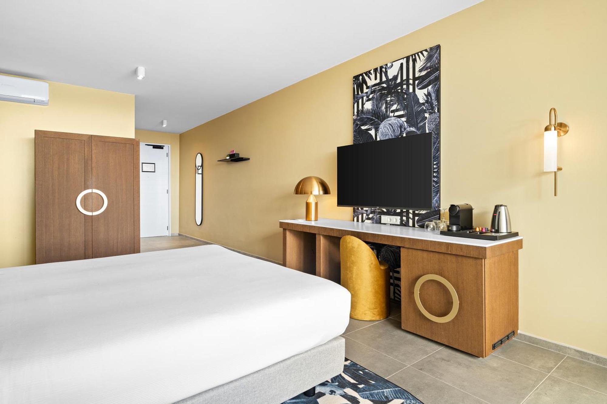 The Rif At Mangrove Corendon All-inclusive, Curio Resort Willemstad