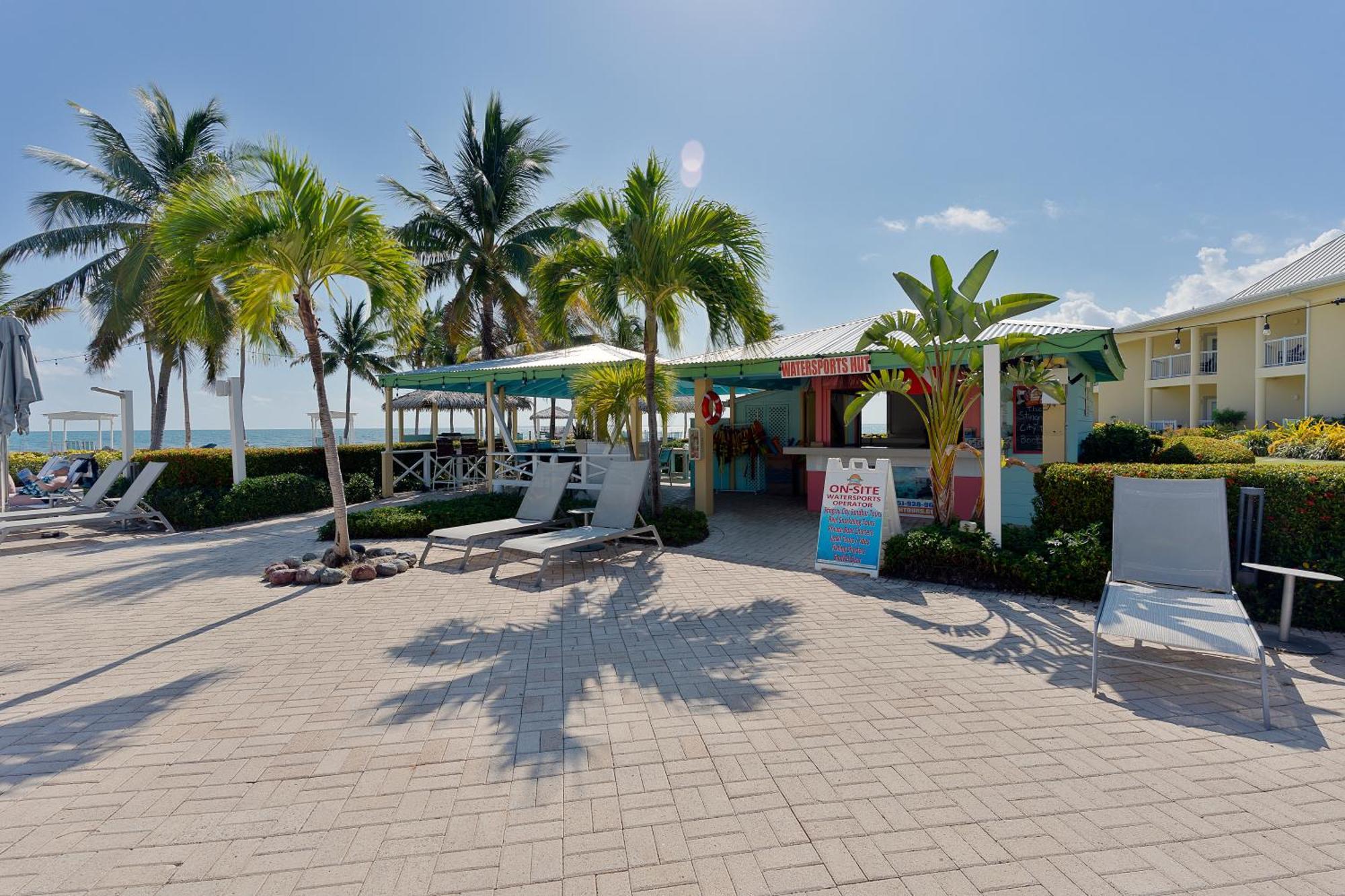 Holiday Grand Cayman By Ihg (adults Only) 3*