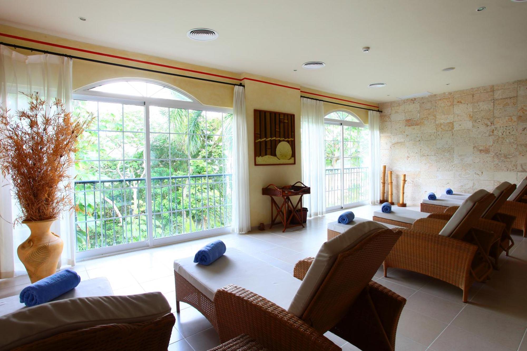 Eurostars Grand Cayacoa (Adults Only) Resort