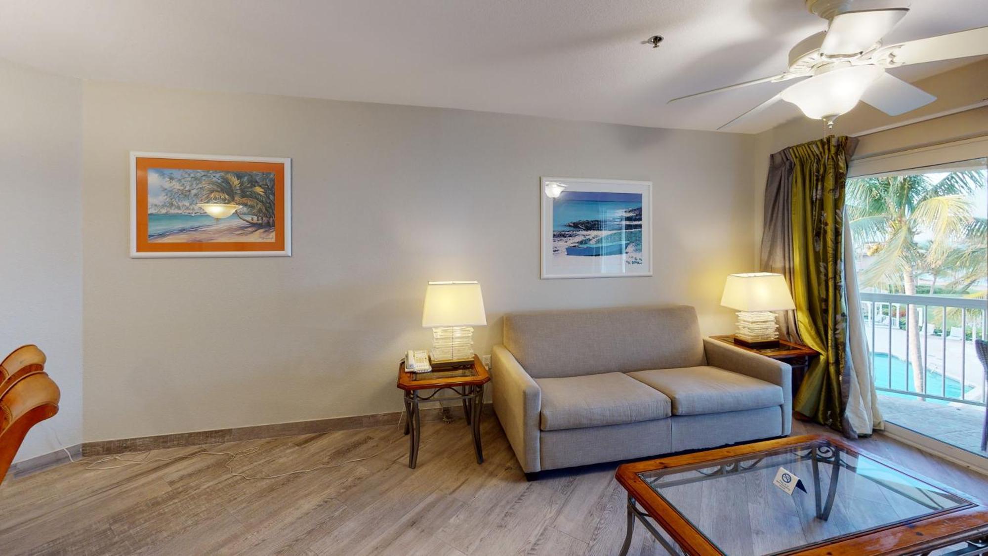 The Grand Caymanian 3*
