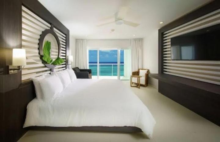 Hotel Spanish Court Montego Bay
