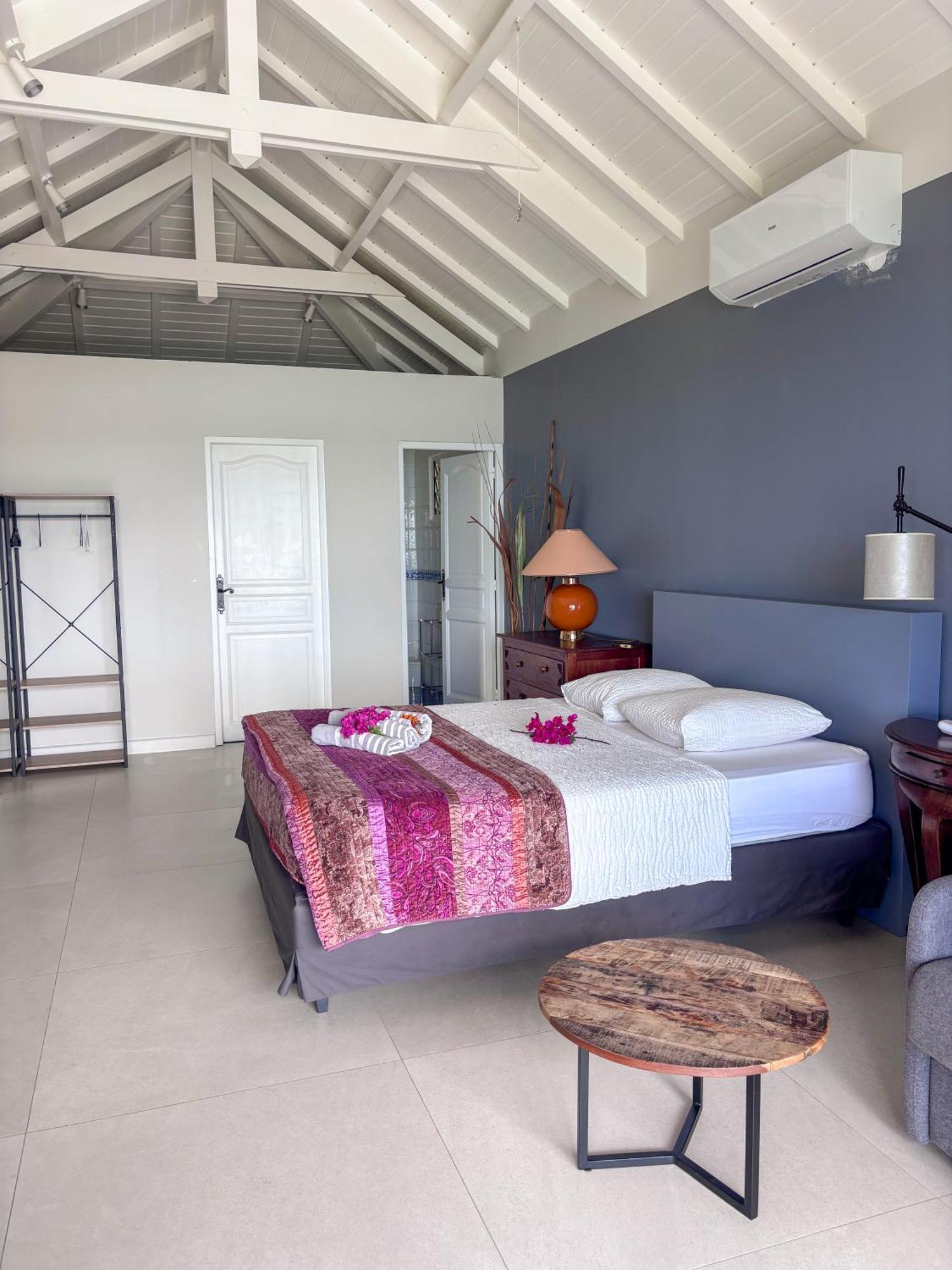 Casa de hóspedes Carribbean Hill - Stunning View And Infinity Pool