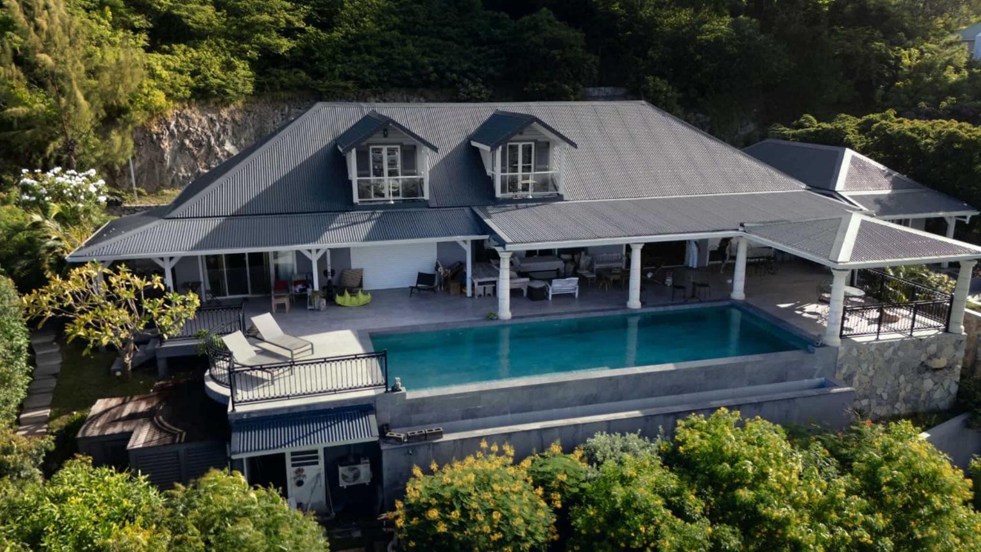 Casa de hóspedes Carribbean Hill - Stunning View And Infinity Pool *